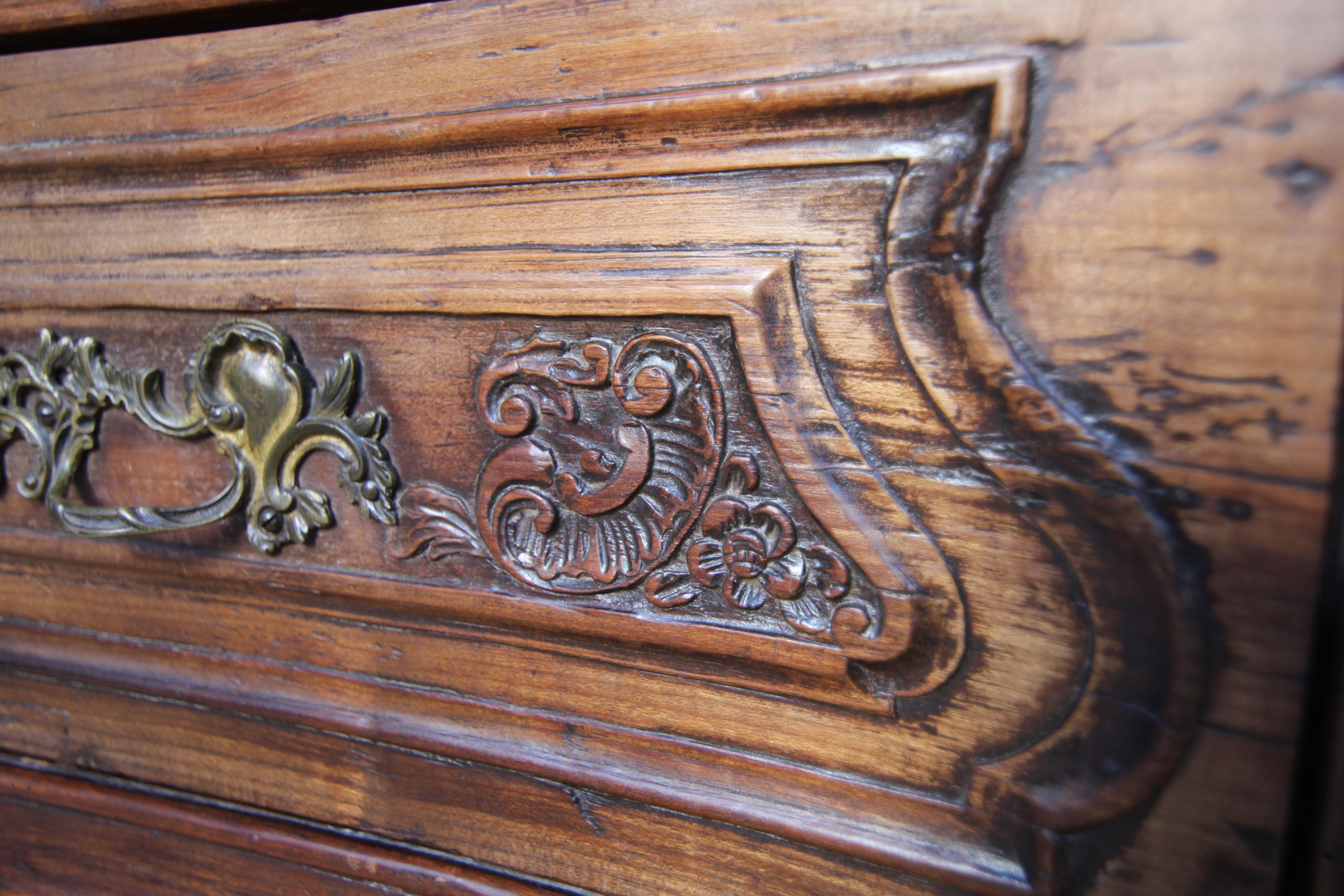 18th Century French Louis XV Hand Carved Cherrywood Serpentine Chest of Drawers 11