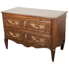 18th Century French Louis XV-Louis XVI Transition Period Walnut Commode