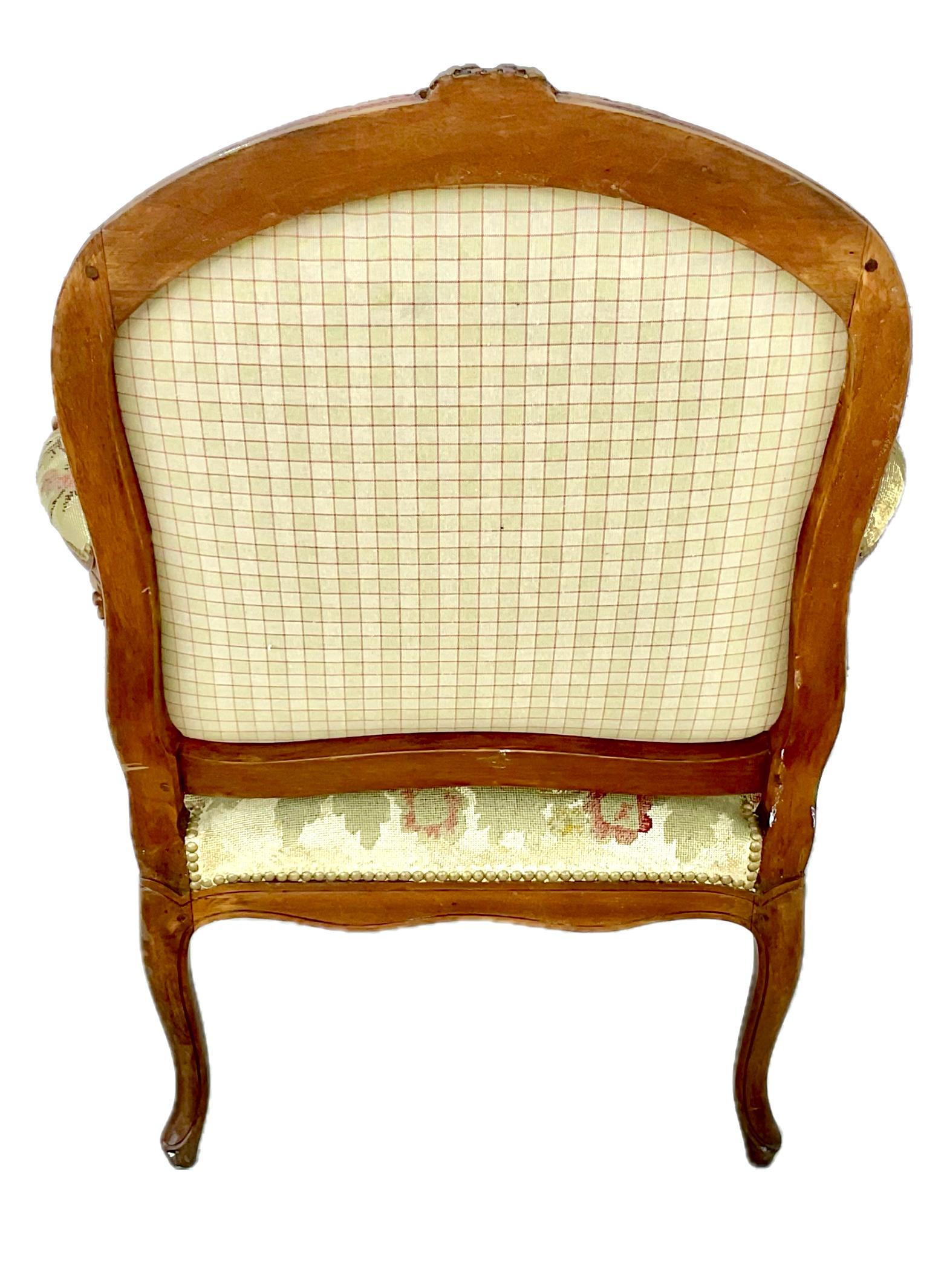 Fauteuils Fauteuil à aiguilles Louis XV du XVIIIe siècle - une paire en vente 2