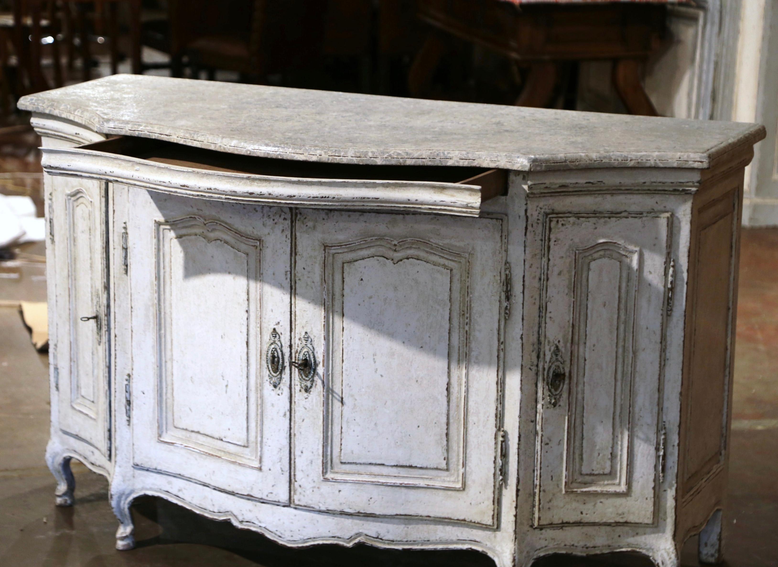 18th Century French Louis XV Painted Four-Door Bombe and Serpentine Buffet For Sale 7