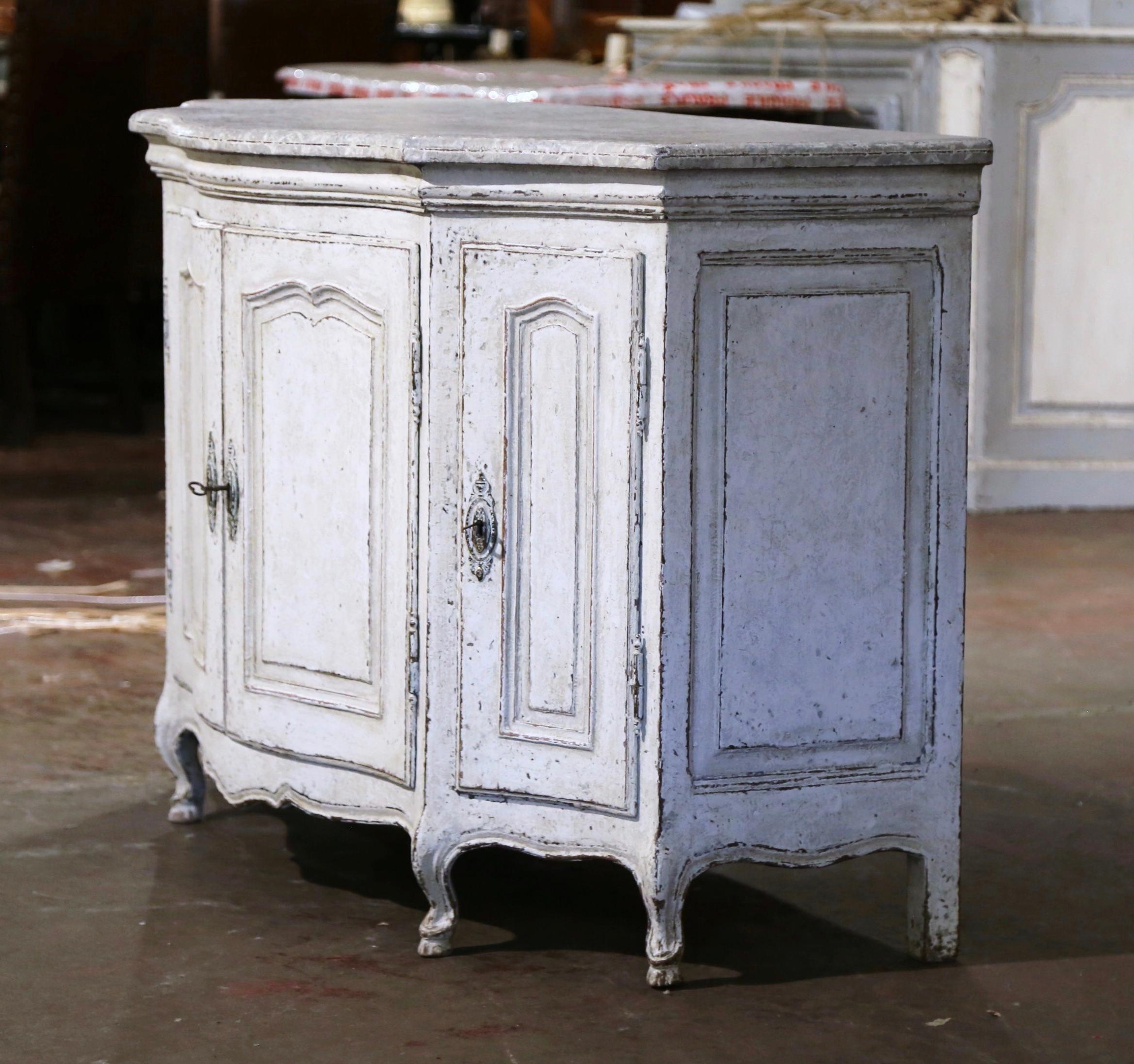 18th Century French Louis XV Painted Four-Door Bombe and Serpentine Buffet For Sale 1