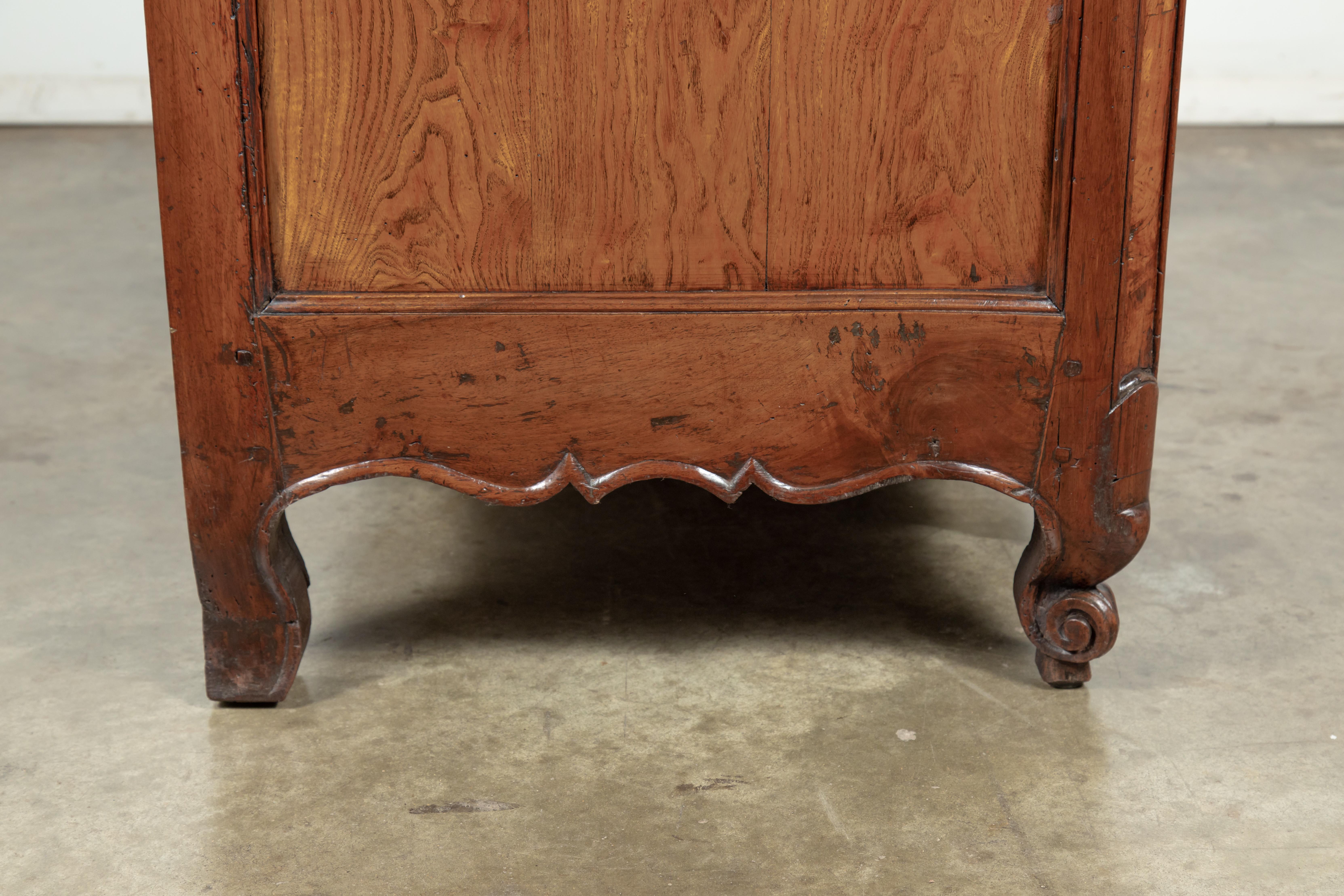 18th Century French Louis XV Period Commode Galbee 7