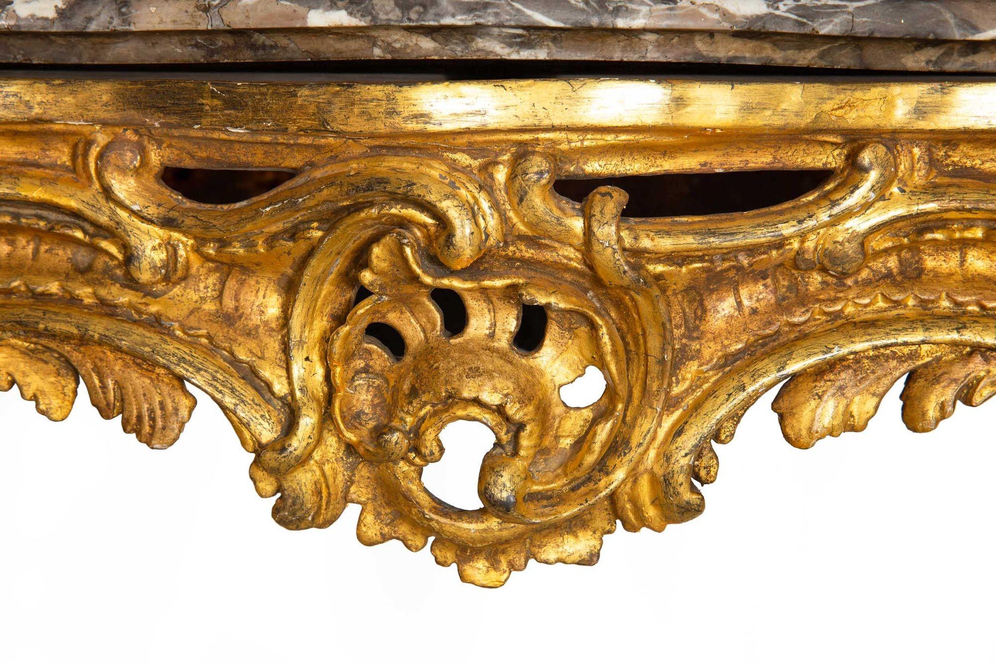 Mesa consola de muelle de mármol de madera dorada de la época Luis XV francesa del siglo XVIII Francés en venta