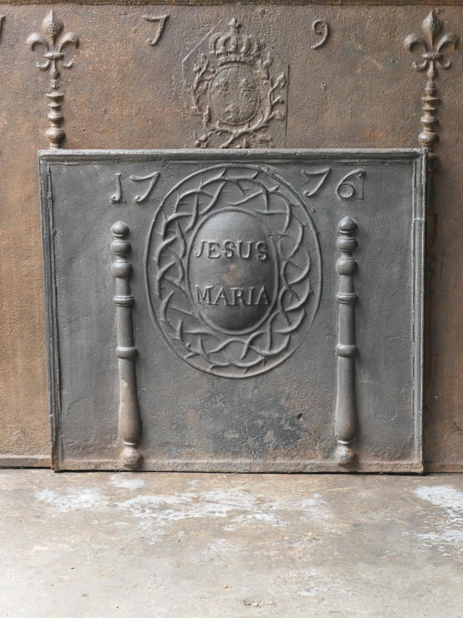Francese Parafuoco a tema religioso francese del XVIII secolo, periodo Luigi XV in vendita
