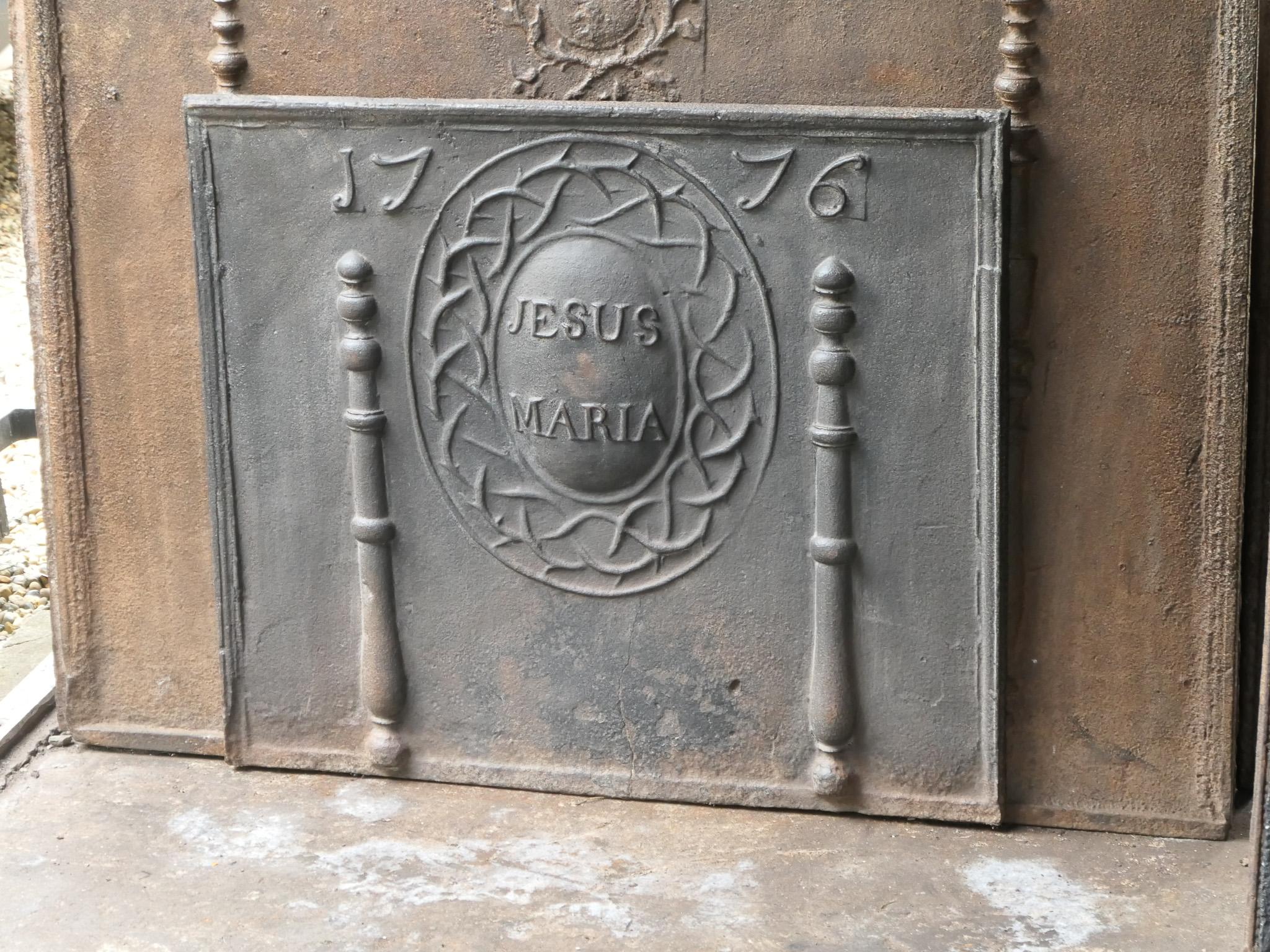 Parafuoco a tema religioso francese del XVIII secolo, periodo Luigi XV In condizioni buone in vendita a Soest, NL
