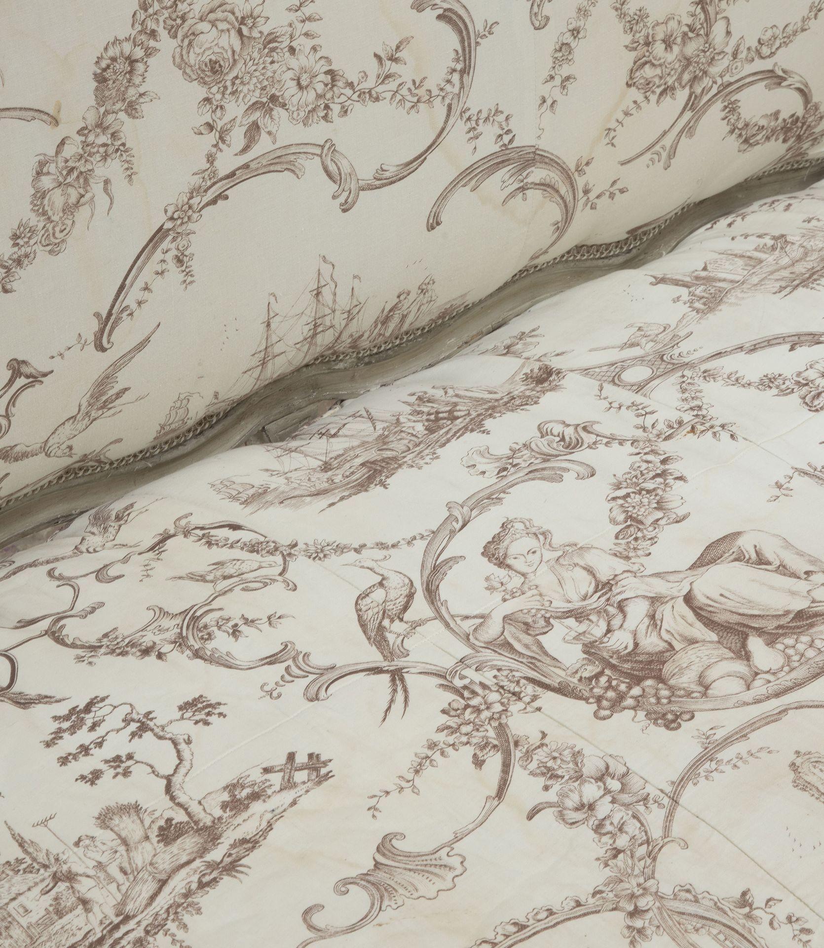 18th Century French Louis XV Period Sofa en venta 5