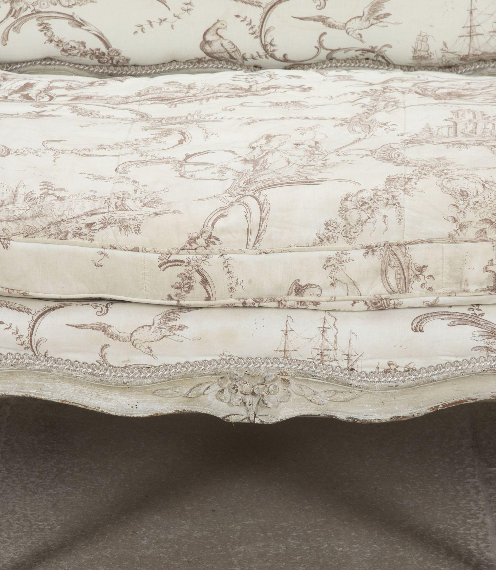 18th Century French Louis XV Period Sofa en Bueno estado para la venta en Gloucestershire, GB