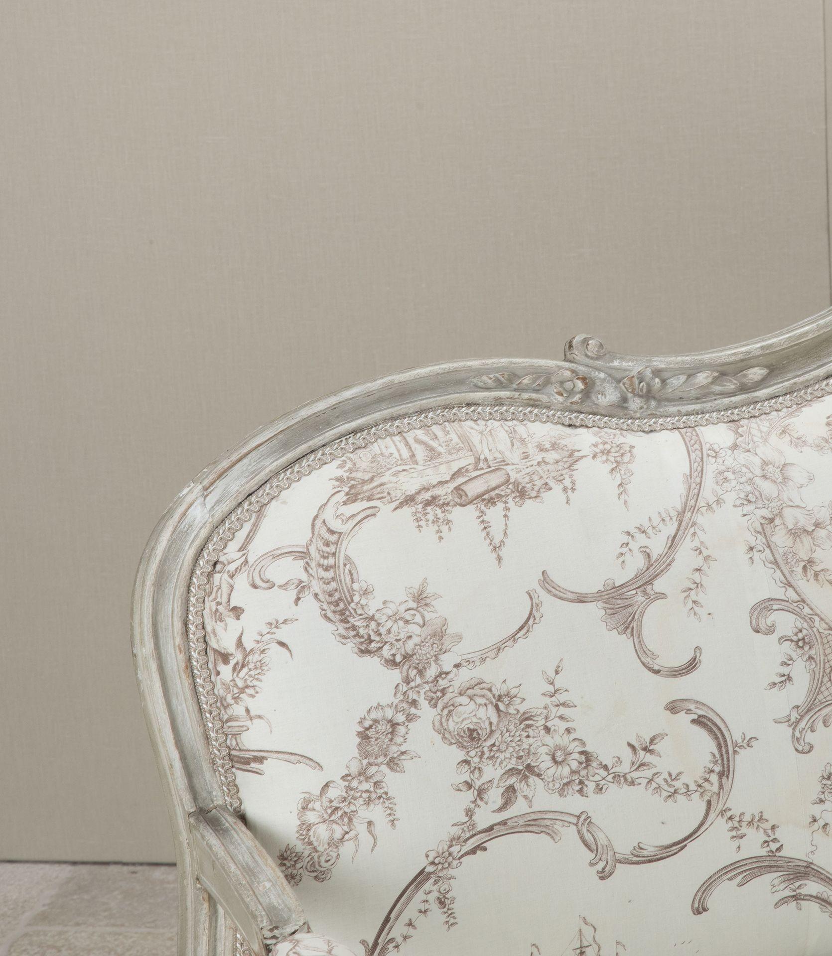 18th Century French Louis XV Period Sofa Tapicería en venta