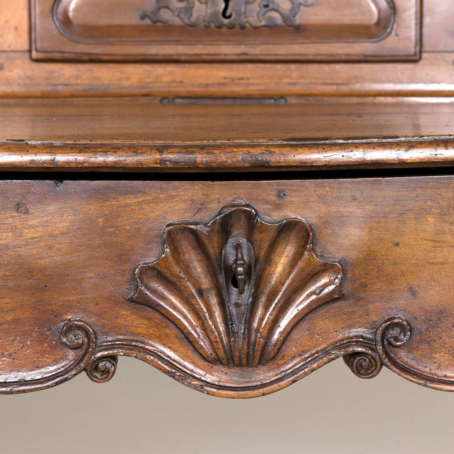 18th Century French Louis XV Period Walnut Chateau Bonheur Du Jour or Secretary For Sale 4