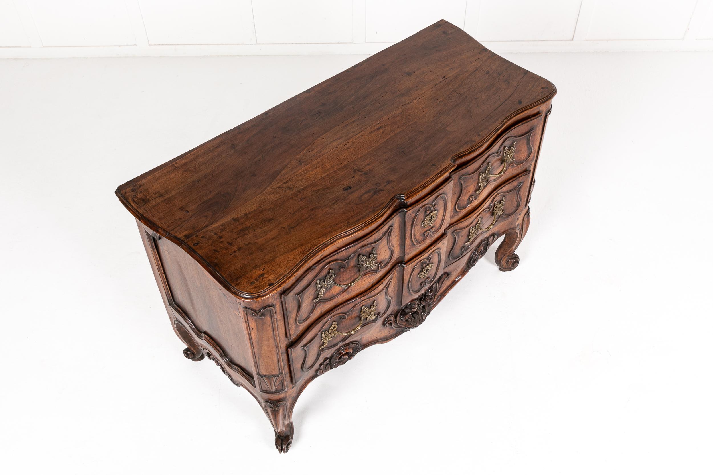 18th Century French Louis XV Period Walnut Commode For Sale 4