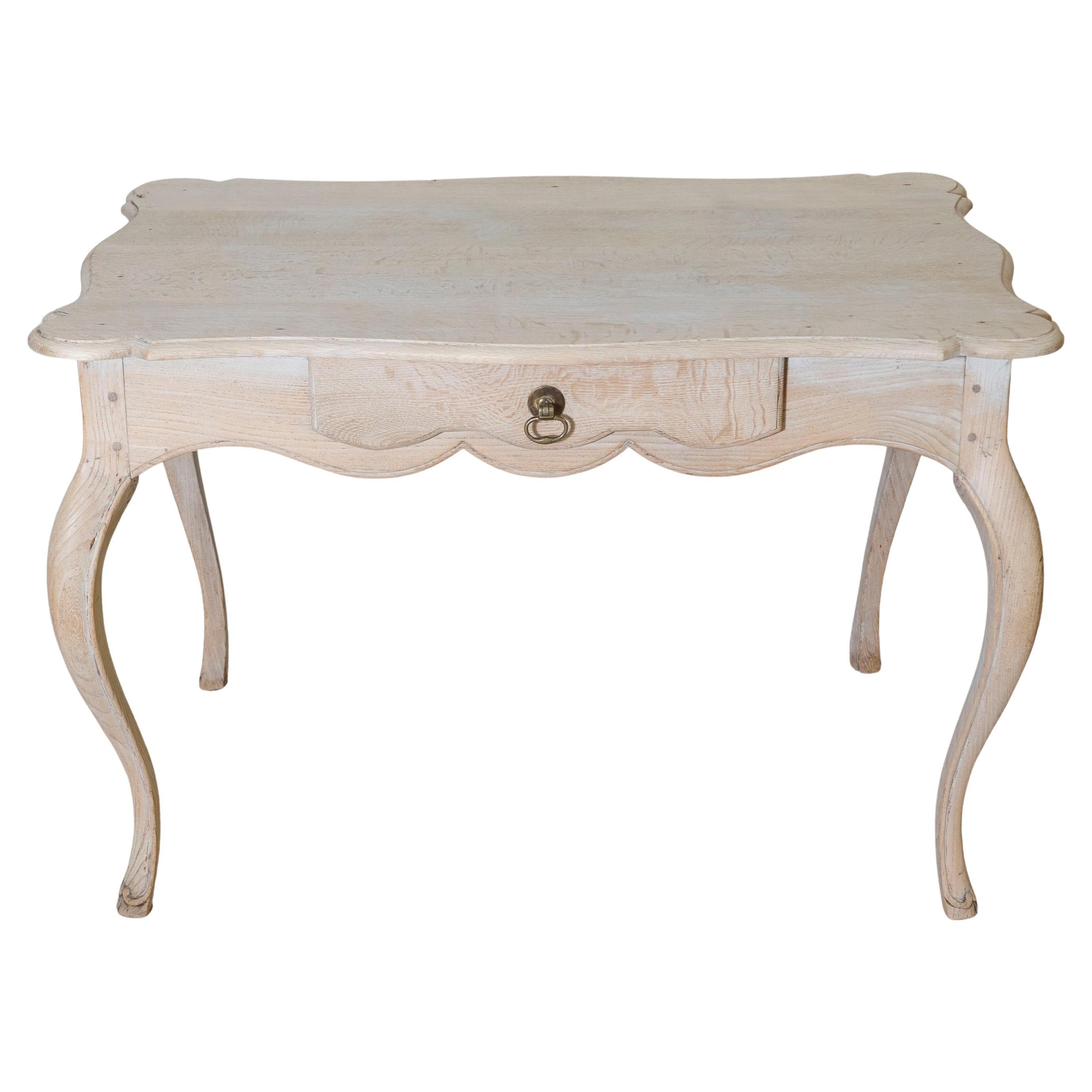 Table d'appoint Louis XV du XVIIIe siècle en vente
