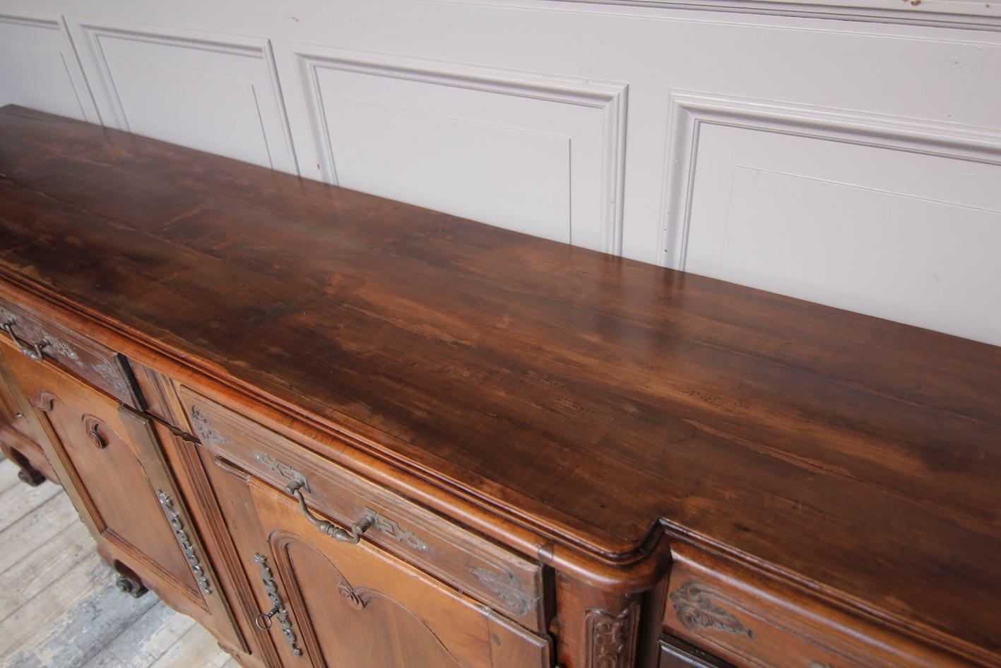 18th Century French Louis XV Sideboard or Buffet Made of Walnut For Sale 13
