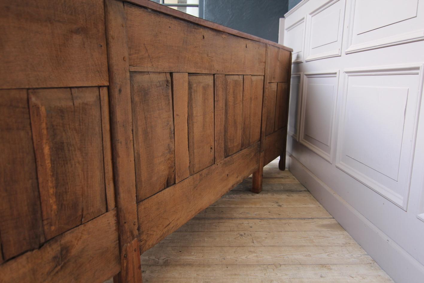 18th Century French Louis XV Sideboard or Buffet Made of Walnut For Sale 15