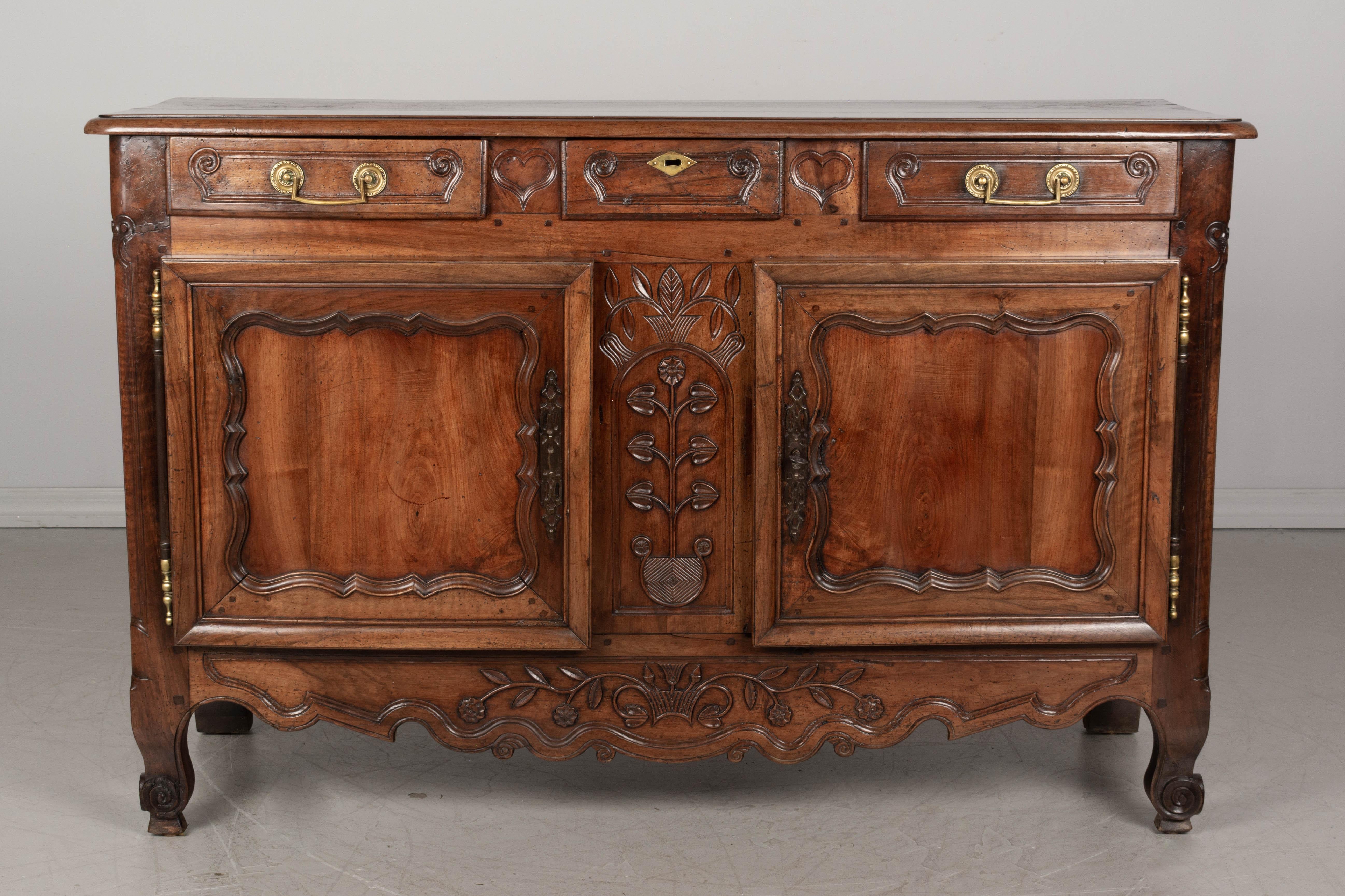 18th Century French Louis XV Style Provencal Buffet In Good Condition For Sale In Winter Park, FL