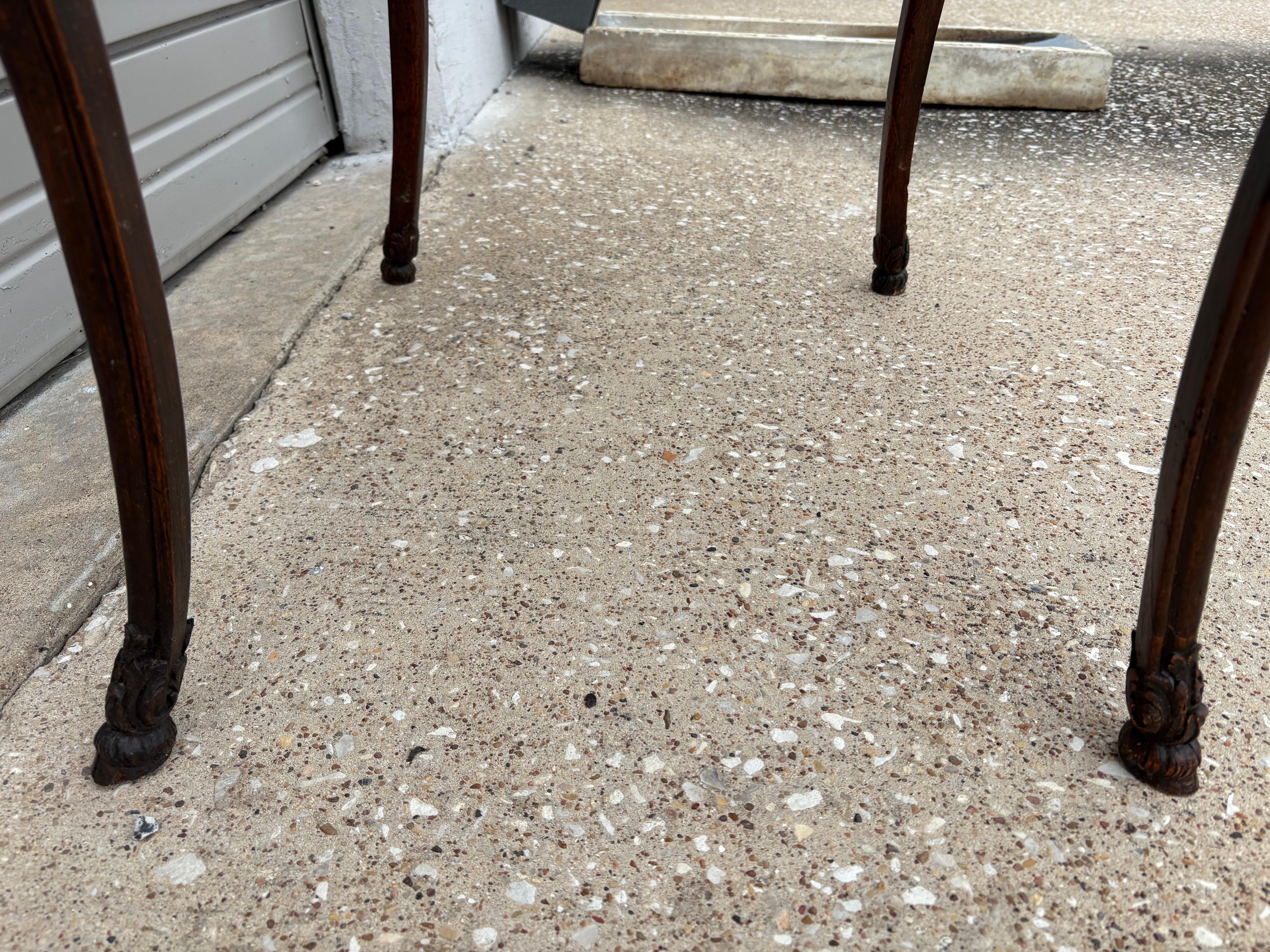 Französischer Louis XV-Tisch aus dem 18. im Angebot 2