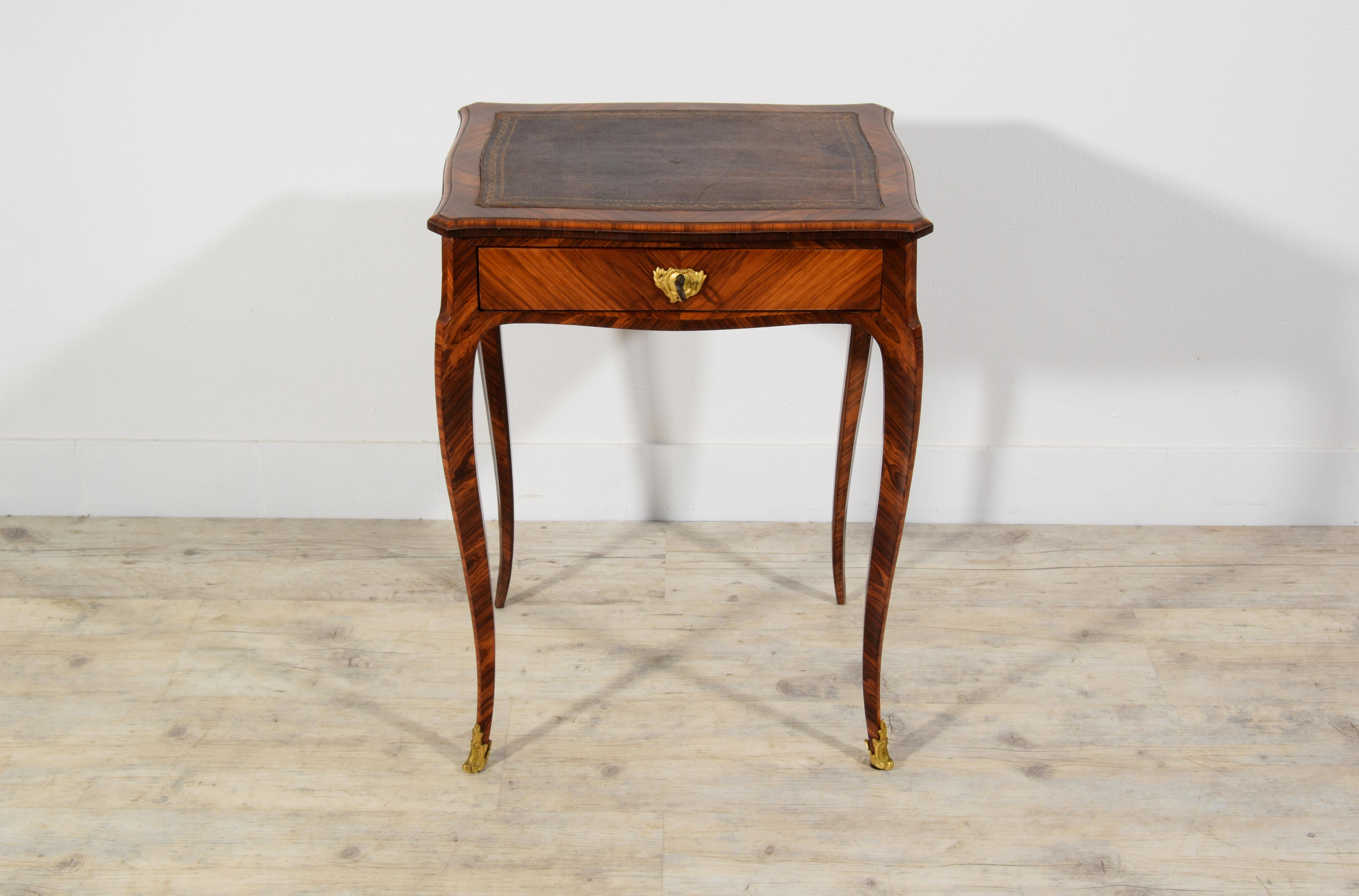 18th Century, French Louis XV Violet Wood Coffee Table  7