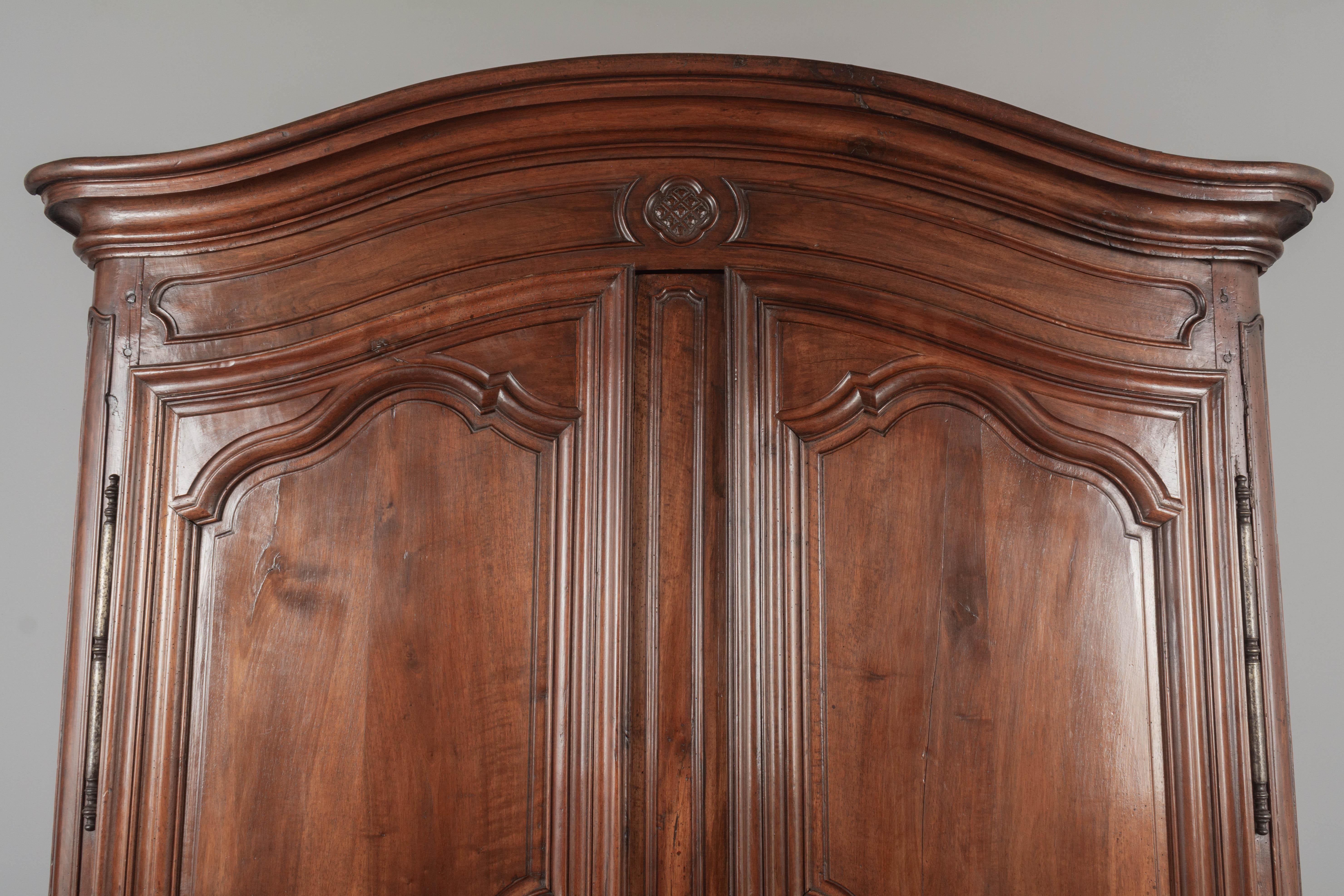18th Century French Louis XV Walnut Armoire For Sale 5