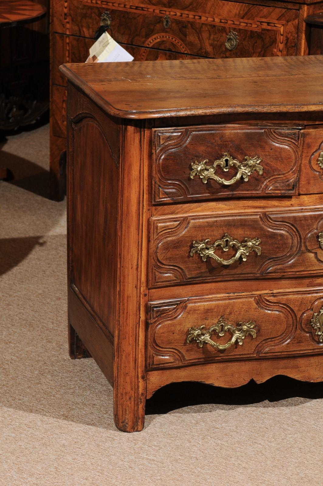 18th Century and Earlier 18th Century French Louis XV Walnut Commode with 5 Drawers