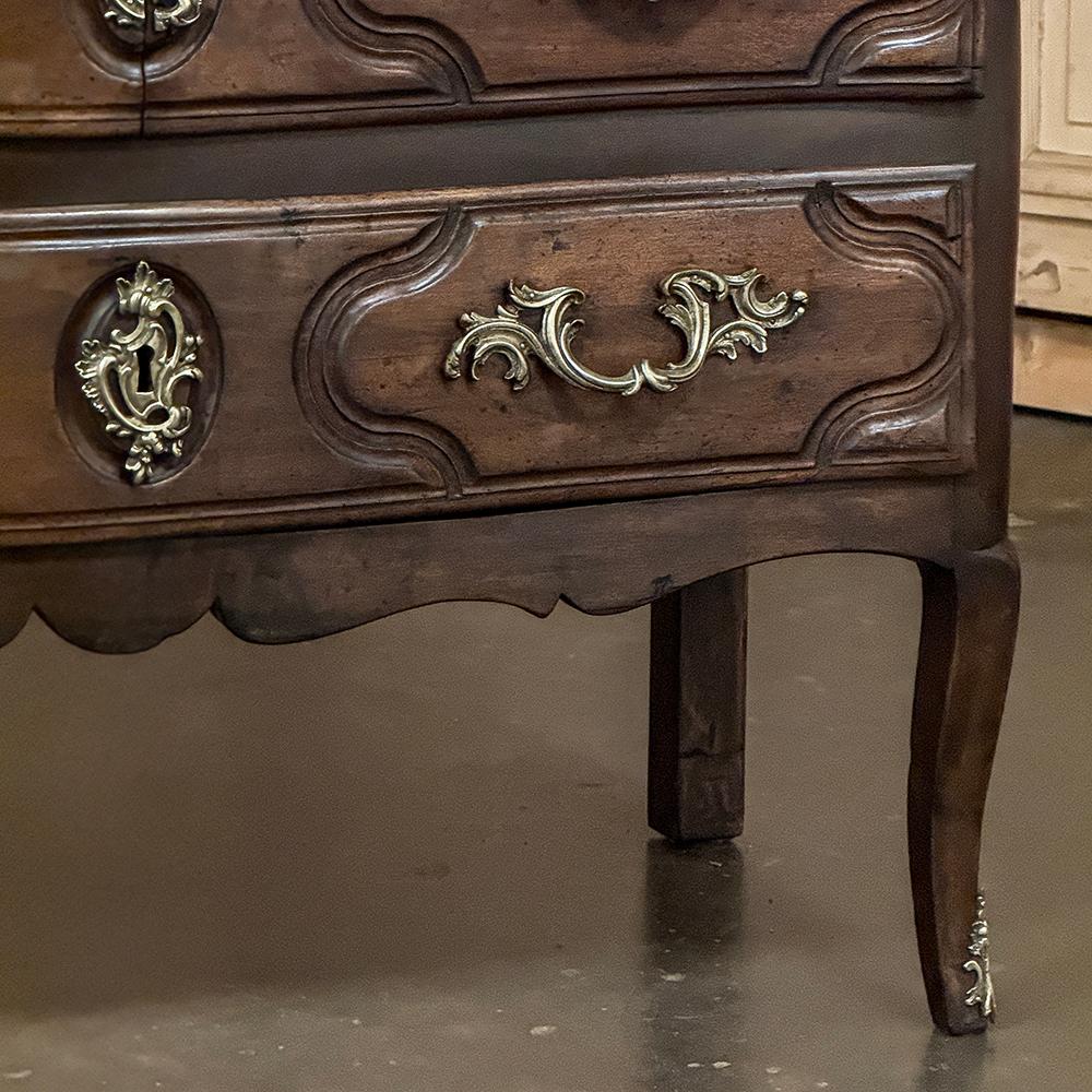 18th Century French Louis XV Walnut Marble Top Commode For Sale 7