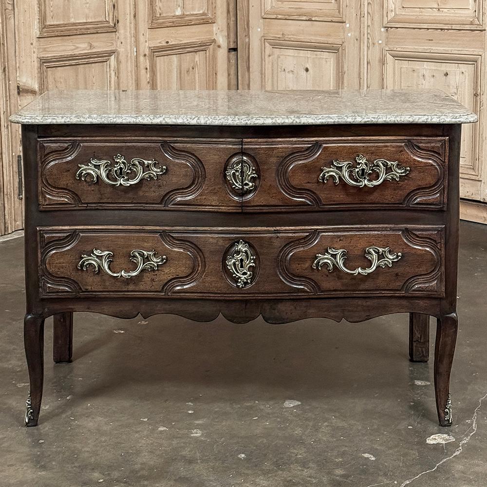 18th Century French Louis XV Walnut Marble Top Commode In Good Condition For Sale In Dallas, TX