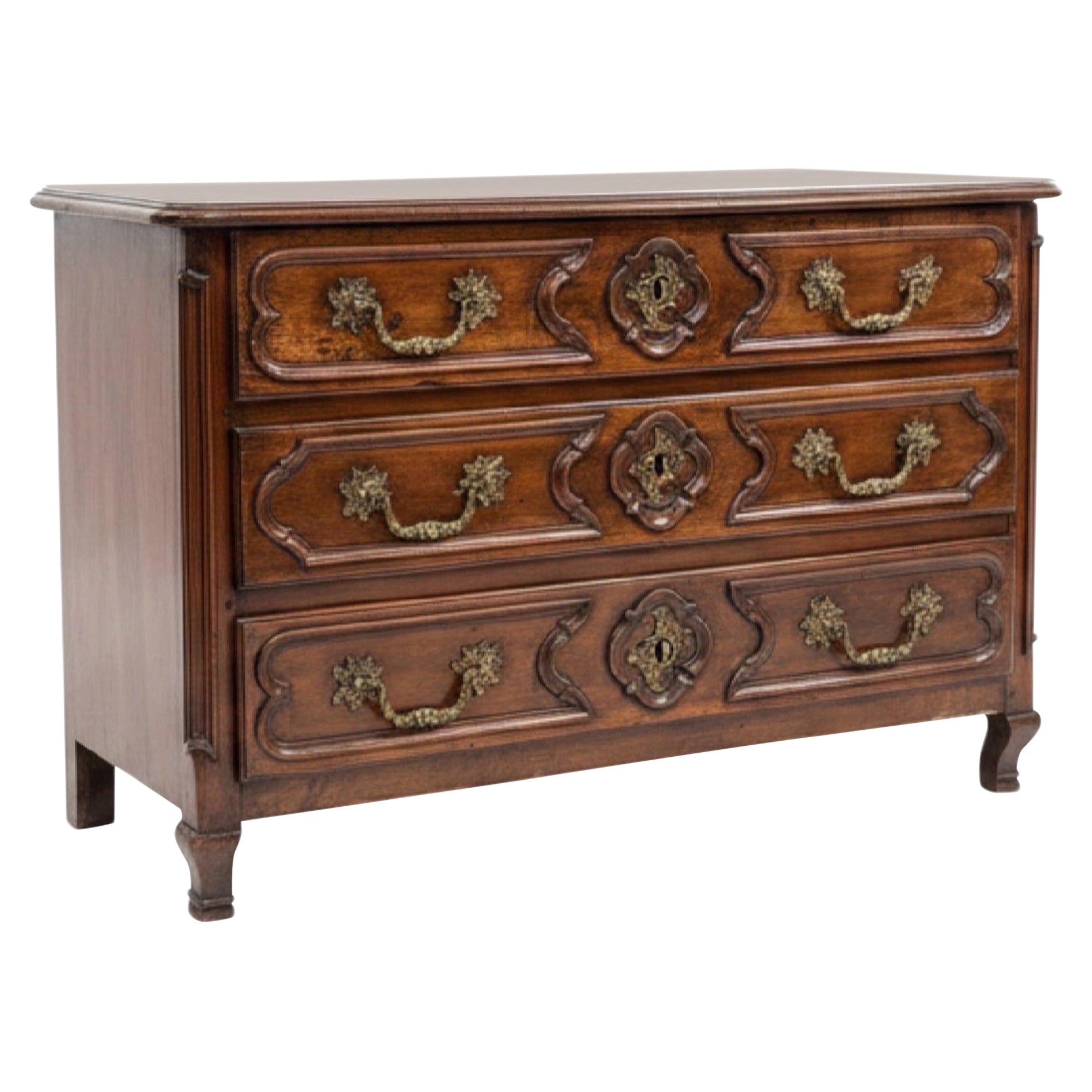 18th Century French Louis XV Walnut Three-Drawer Commode, circa 1750