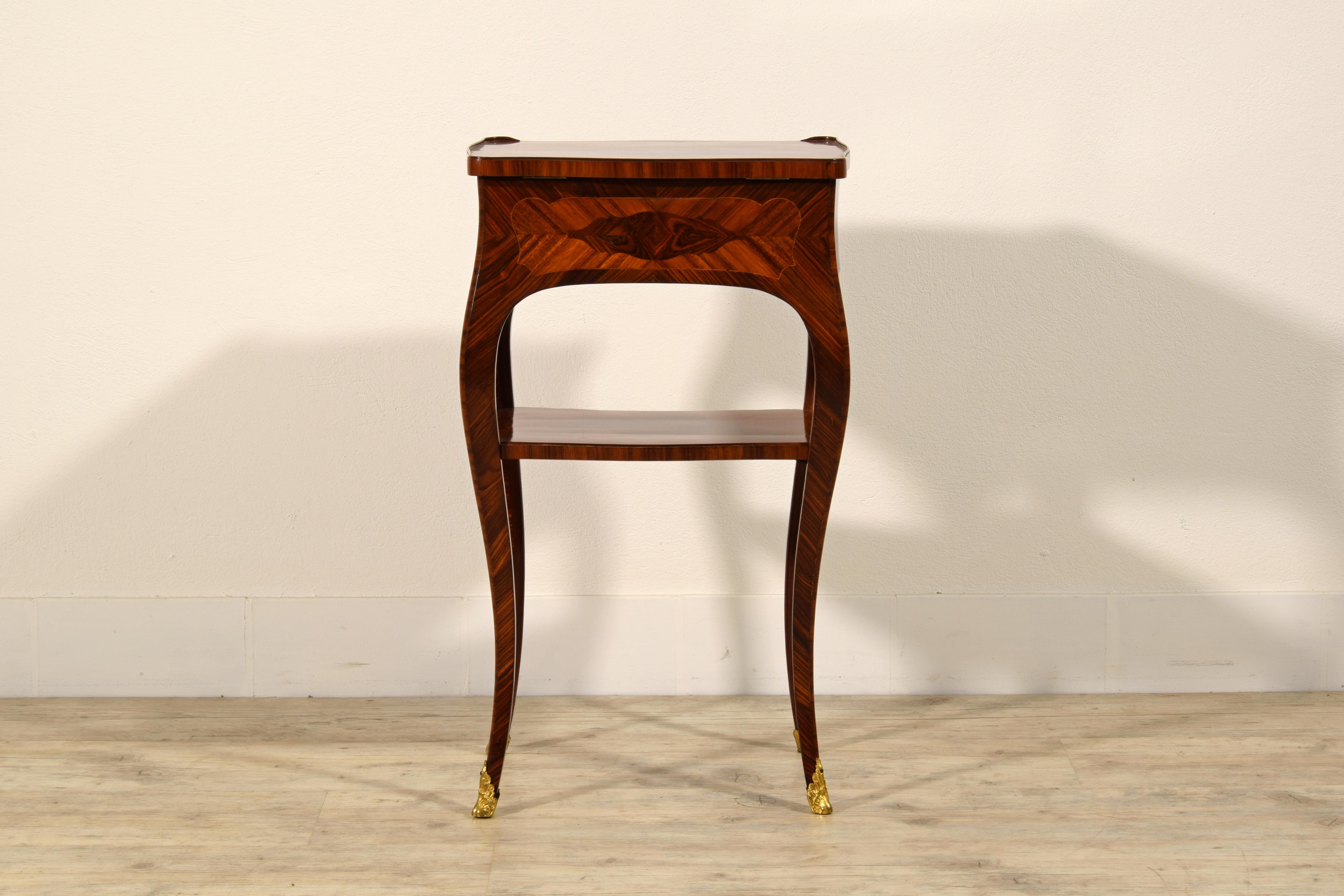 Table de centre en bois Louis XV, XVIIIe siècle, France en vente 10