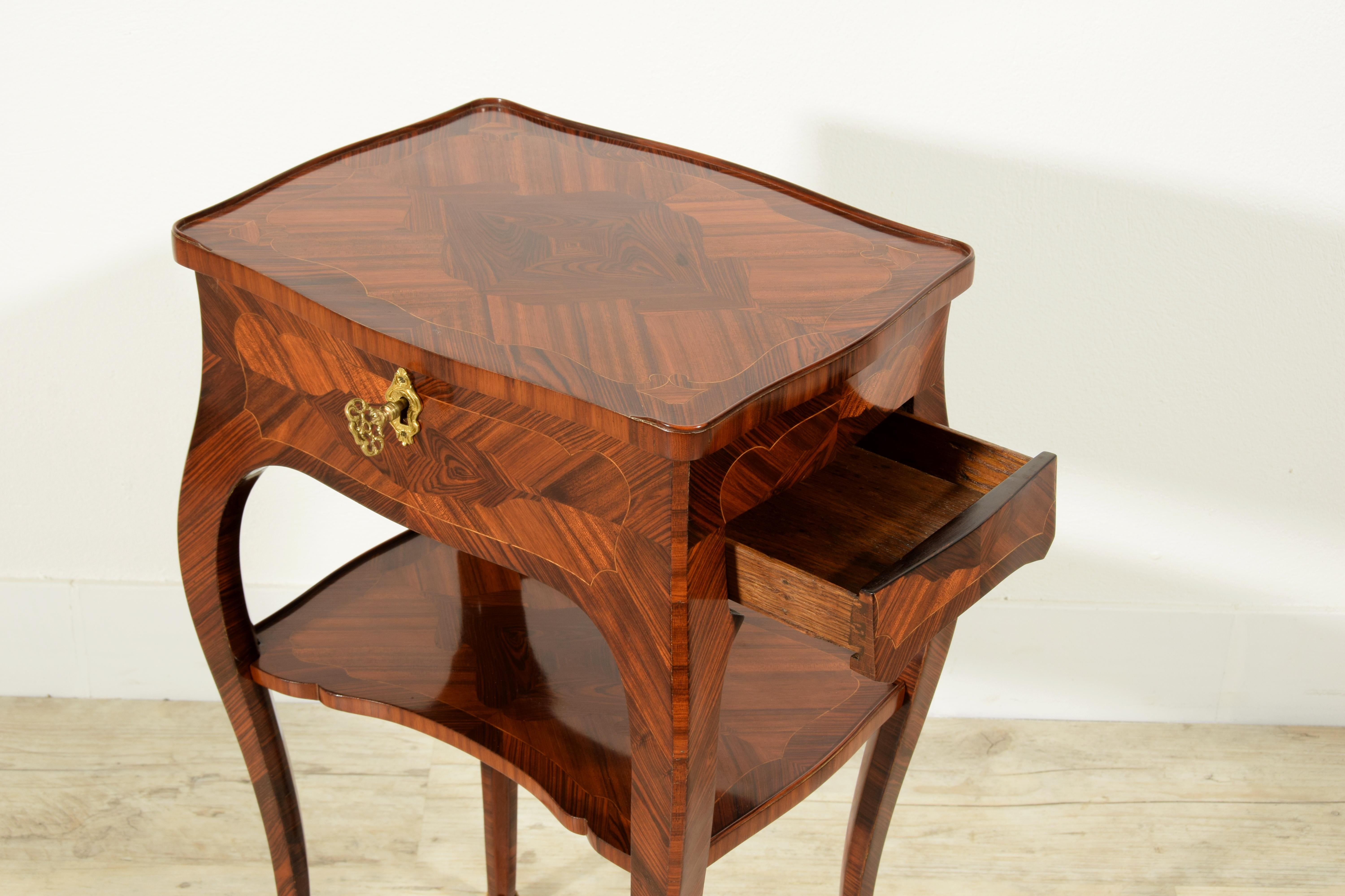 Table de centre en bois Louis XV, XVIIIe siècle, France en vente 12