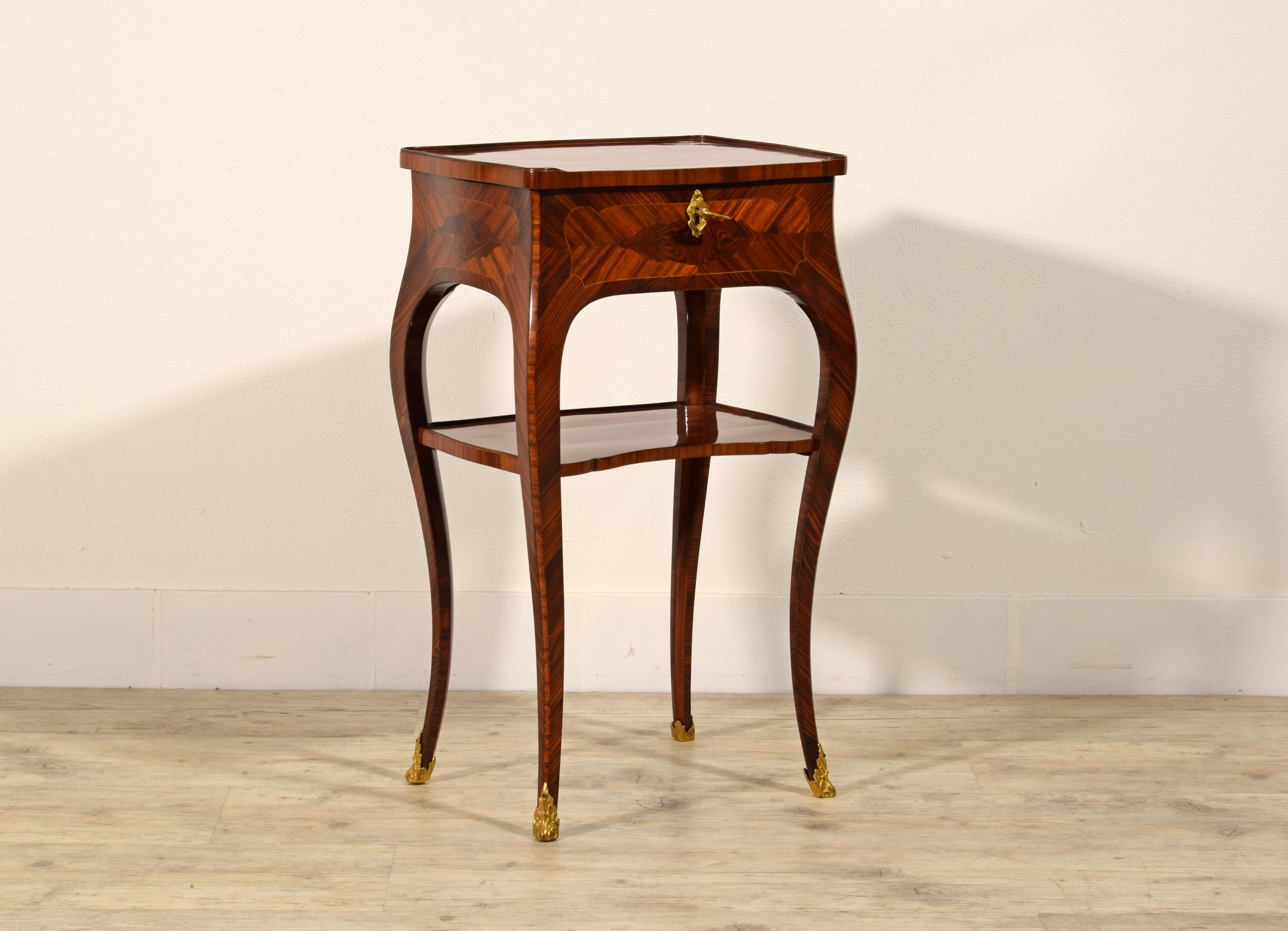 Table de centre en bois Louis XV, XVIIIe siècle, France en vente 1