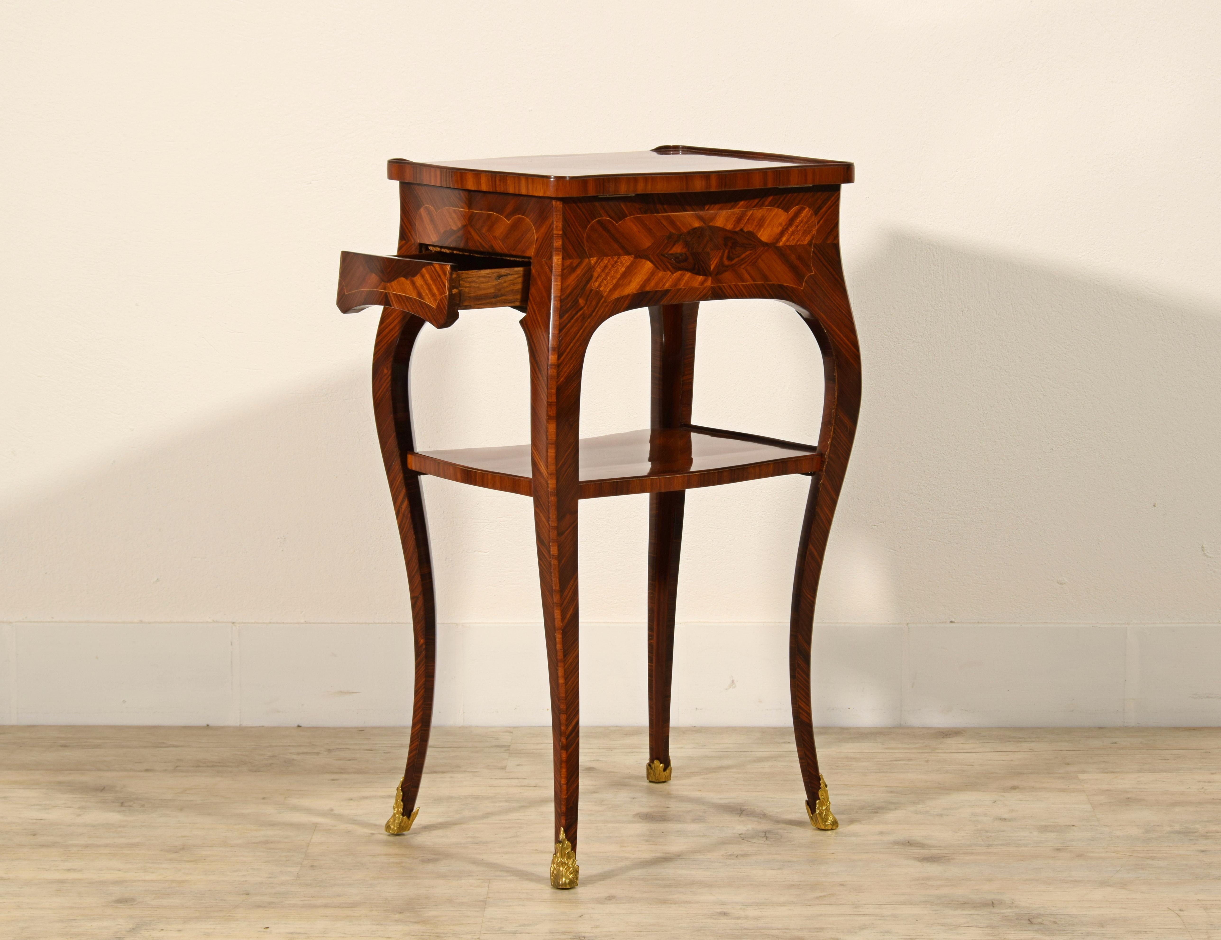 Table de centre en bois Louis XV, XVIIIe siècle, France en vente 2