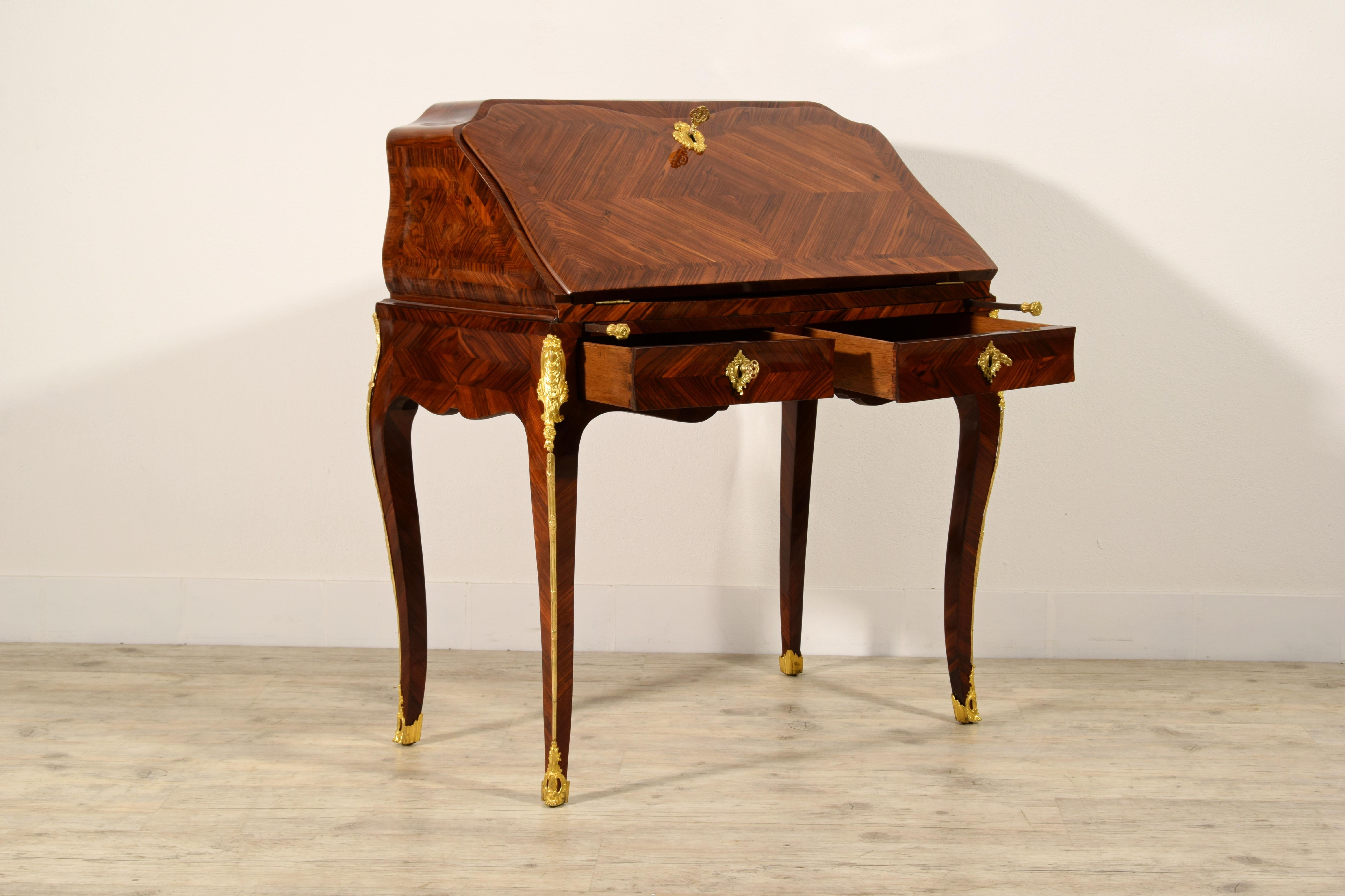  18th Century, French Louis XV Wood Flap Writing Desk  For Sale 12