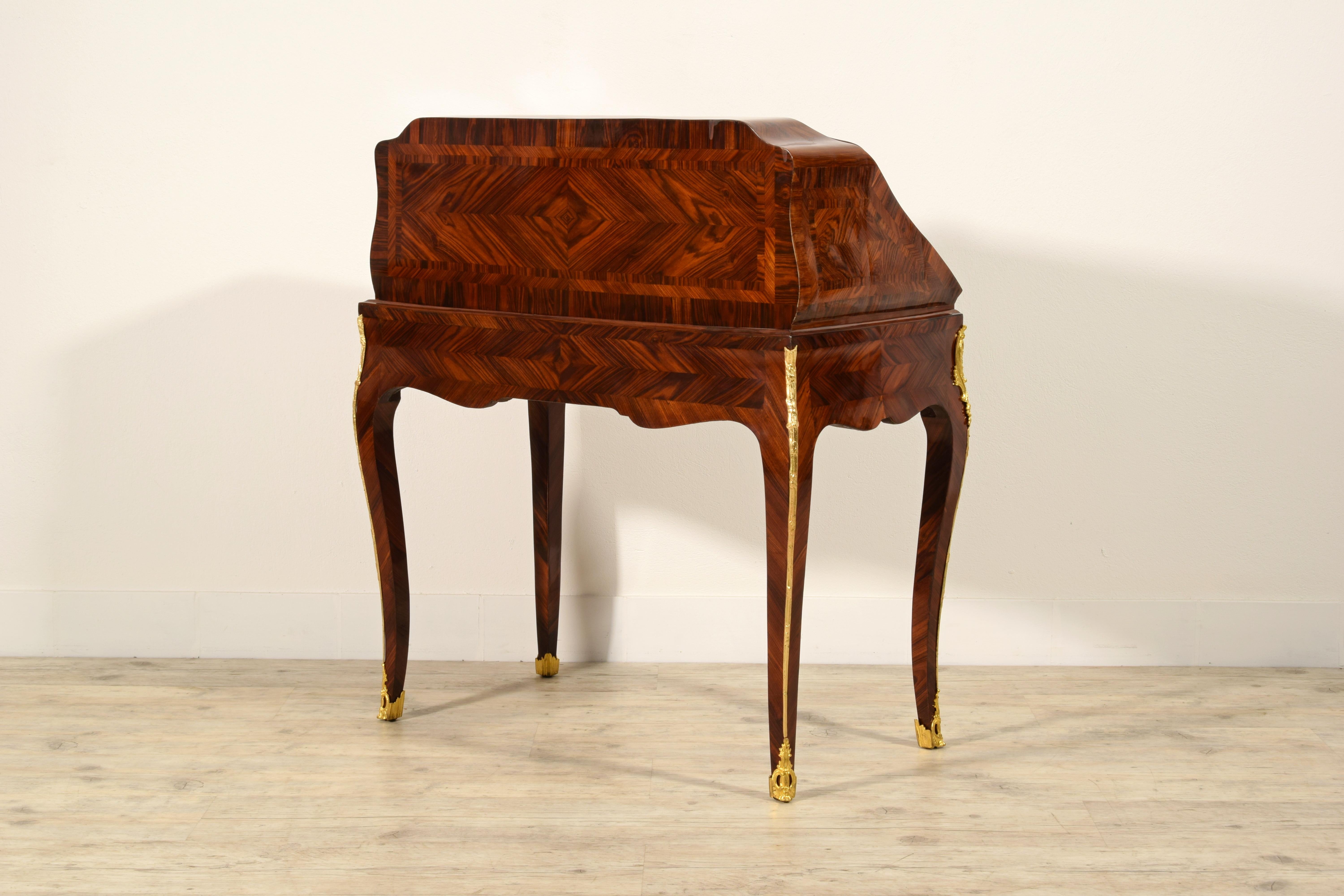  18th Century, French Louis XV Wood Flap Writing Desk  For Sale 3