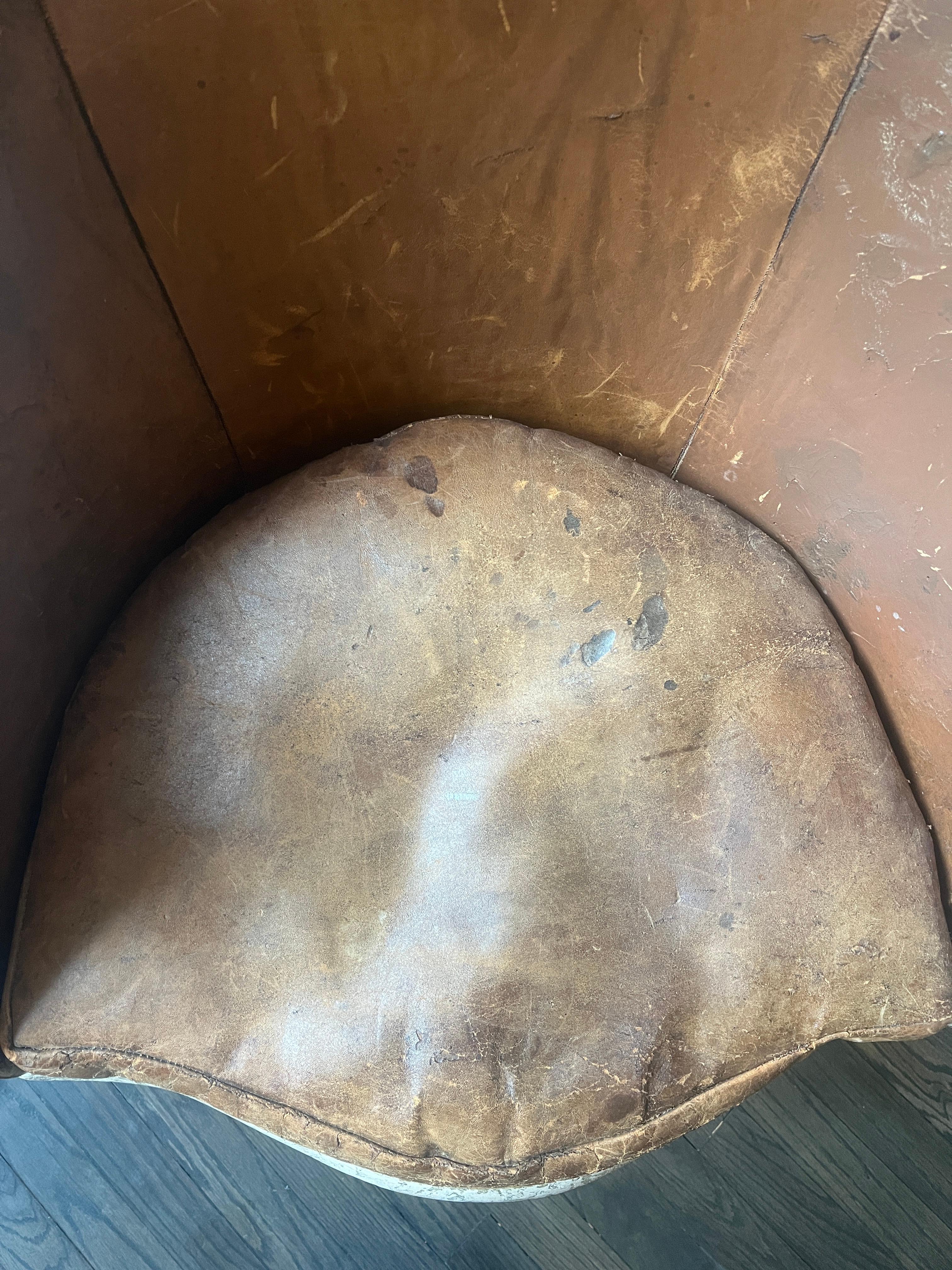 18th Century French Louis XVI Brown Leather Bergère Chair For Sale 8