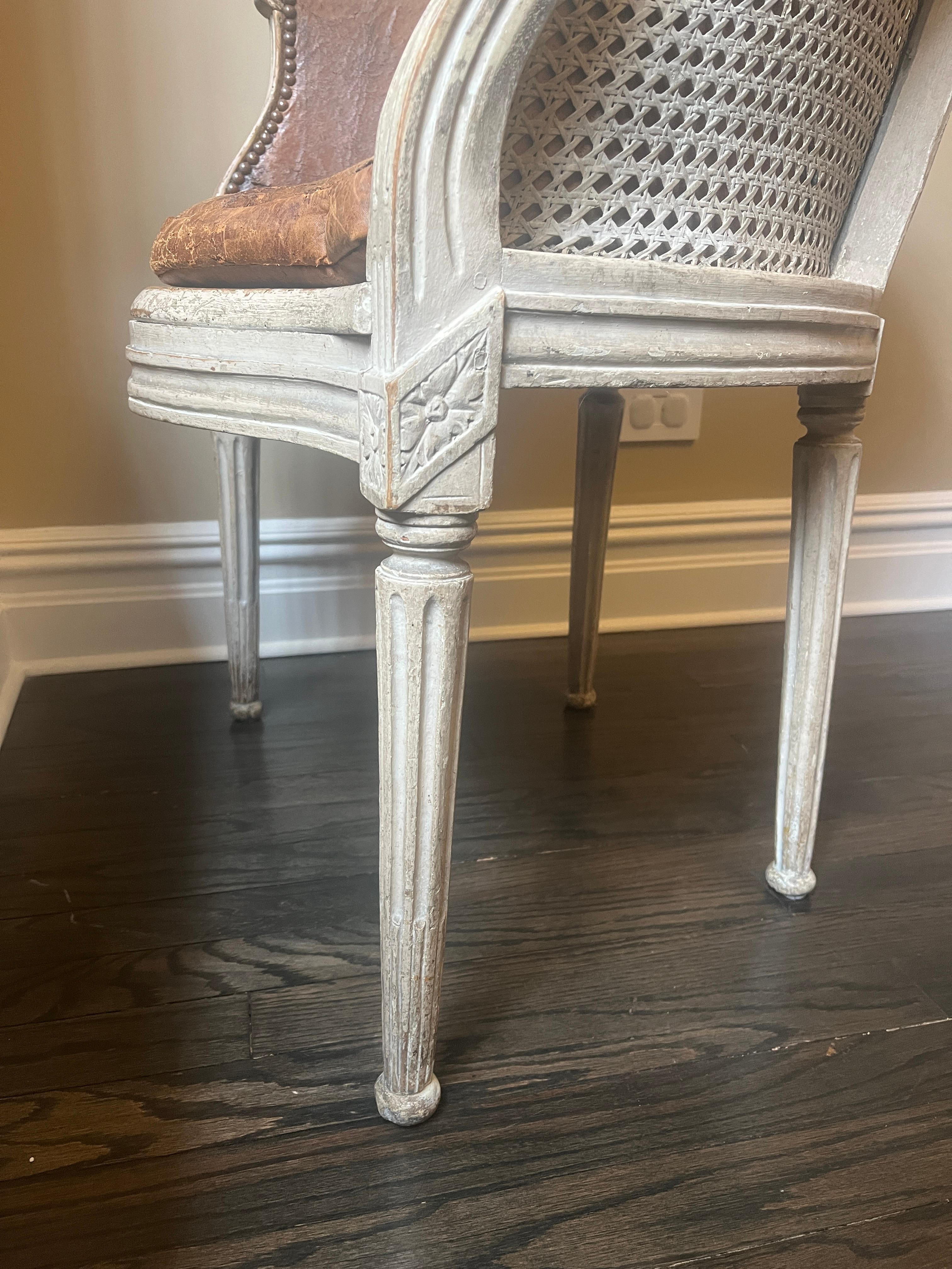 18th Century French Louis XVI Brown Leather Bergère Chair For Sale 5