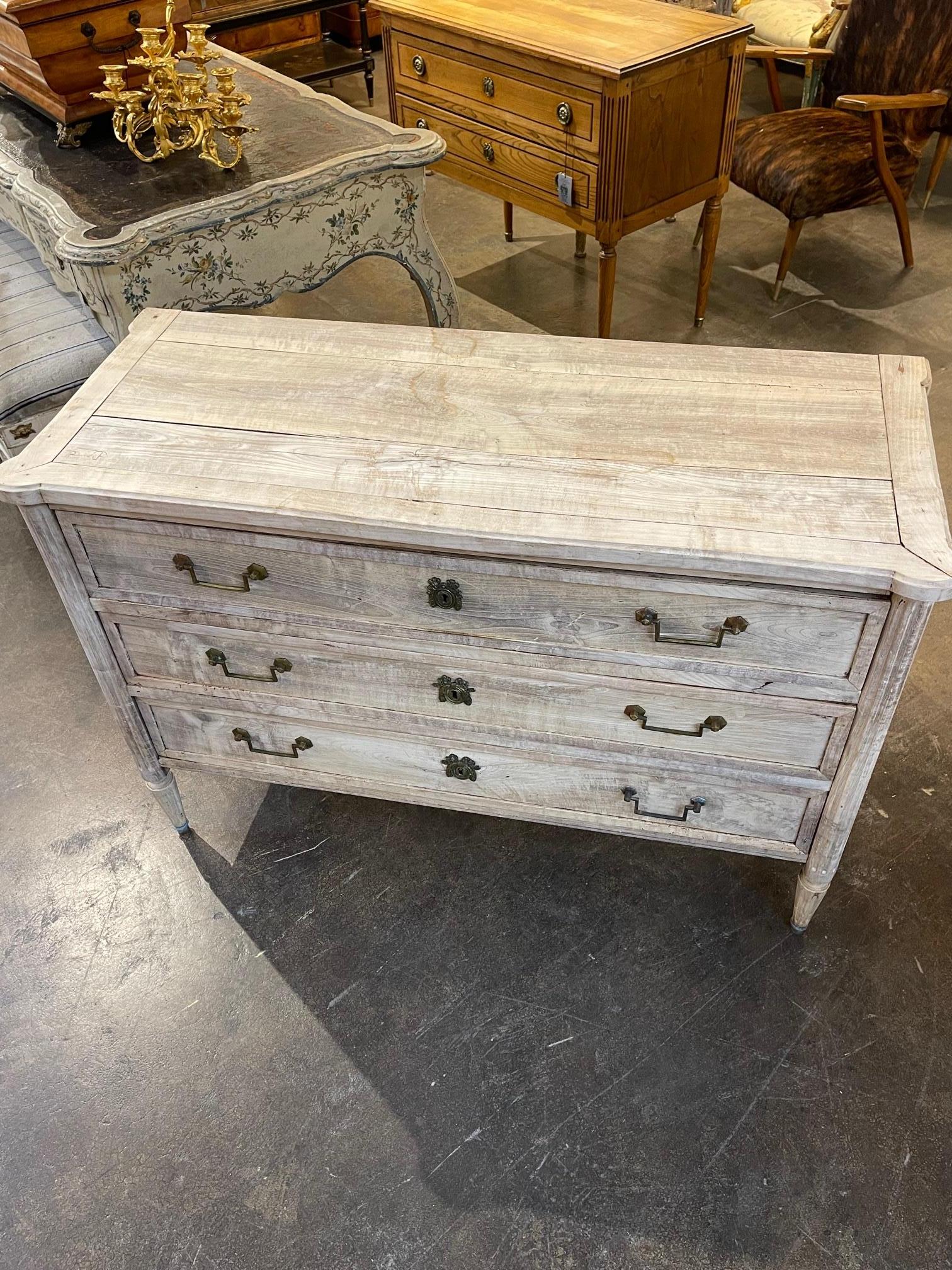 18th Century French Louis XVI Bleached Walnut Commode In Good Condition In Dallas, TX