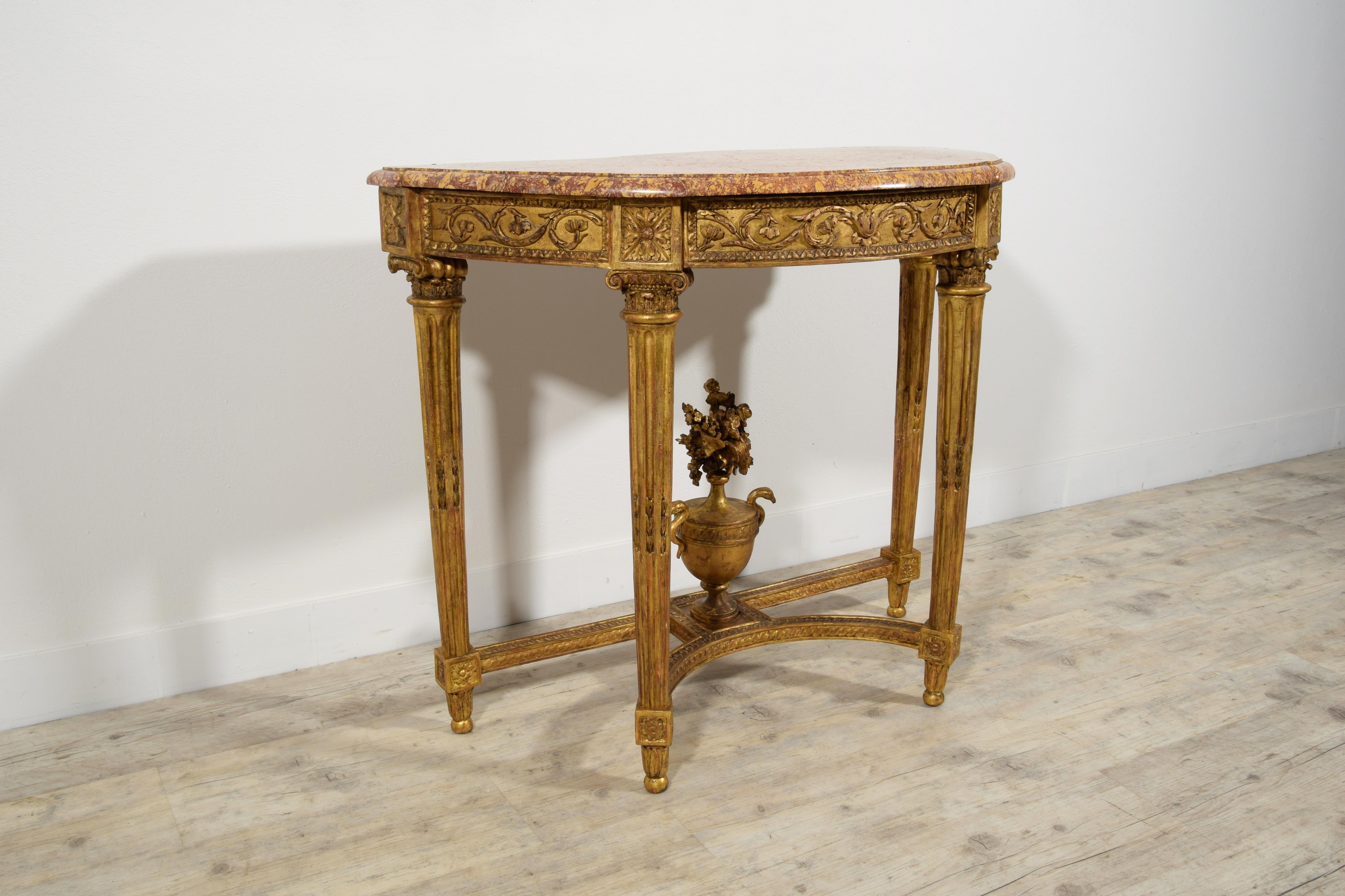 Wood 18th Century, French Louis XVI Carved Giltwood Console  For Sale