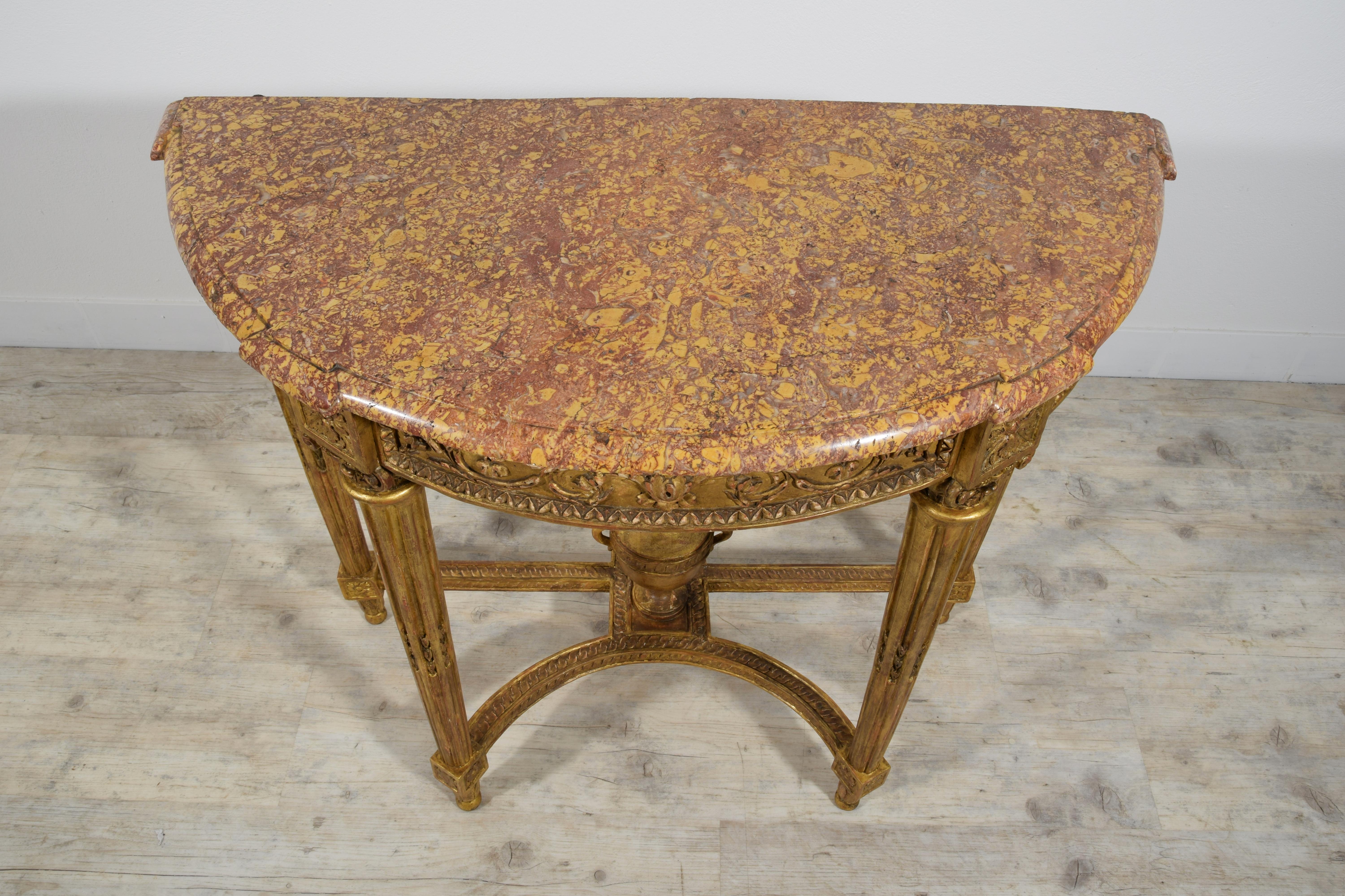 18th Century, French Louis XVI Carved Giltwood Console 5