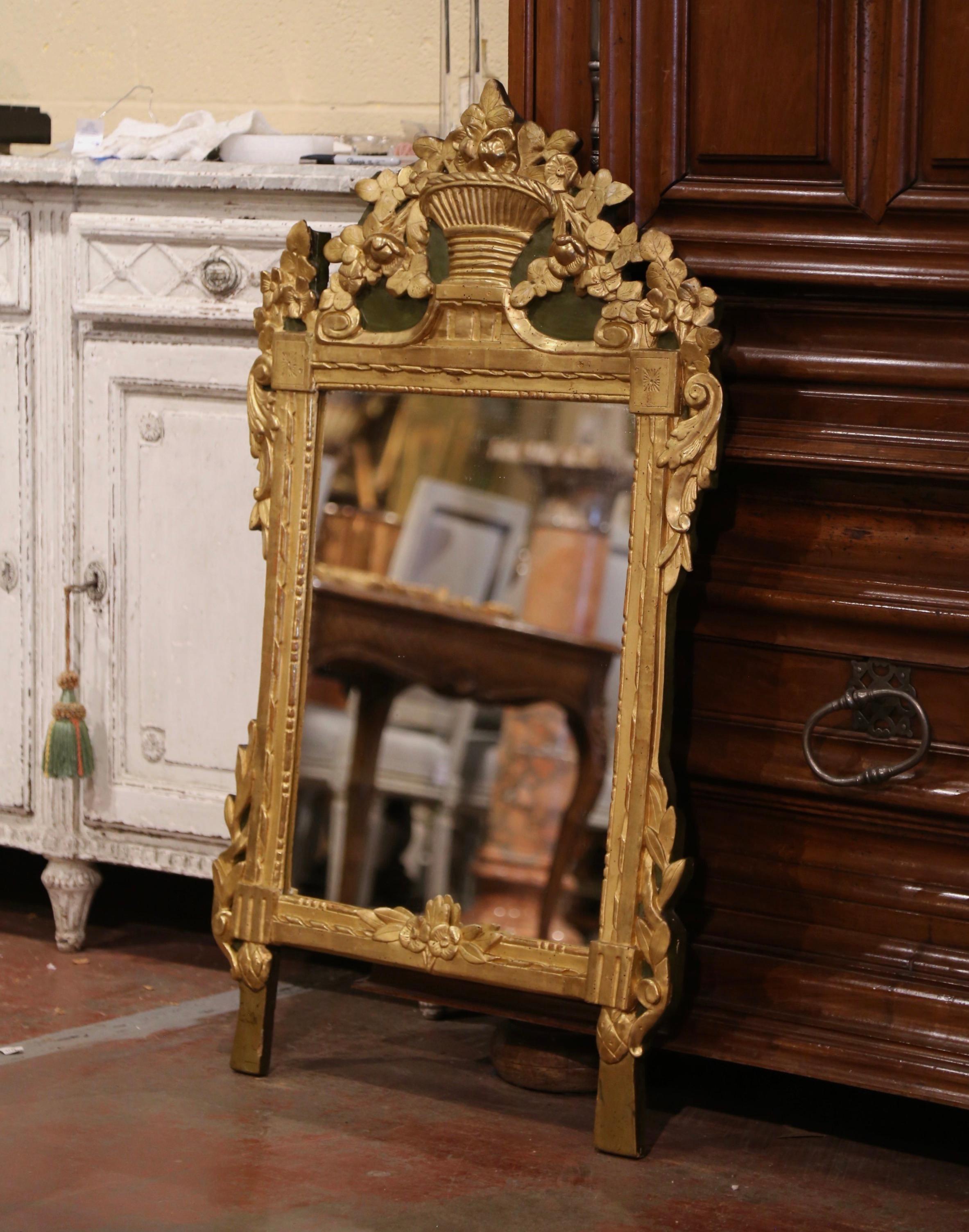 18th Century French Louis XVI Carved Giltwood Wall Mirror from Provence 3