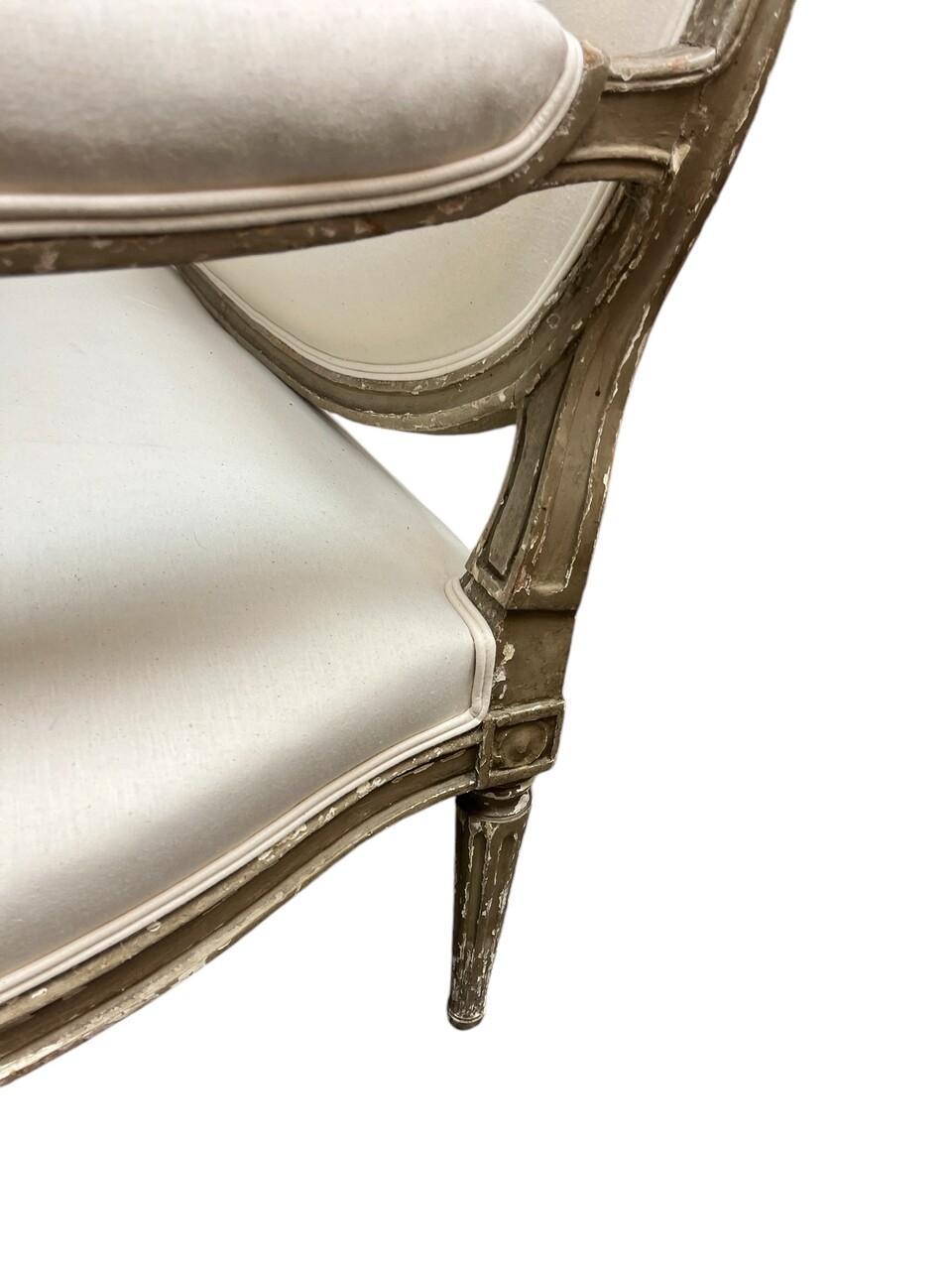 XVIIIe siècle et antérieur Settee française sculptée Louis XVI du 18ème siècle en vente