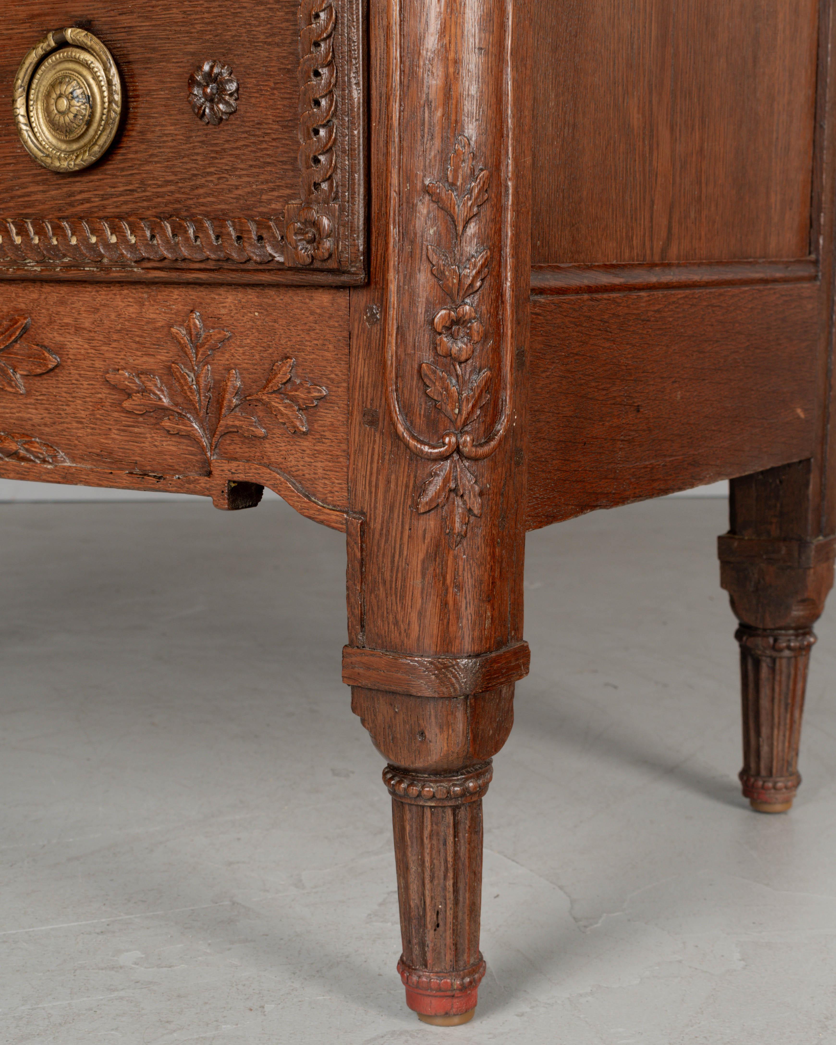 Französische Louis-XVI-Kommode aus dem Elsass aus dem 18. Jahrhundert im Angebot 10