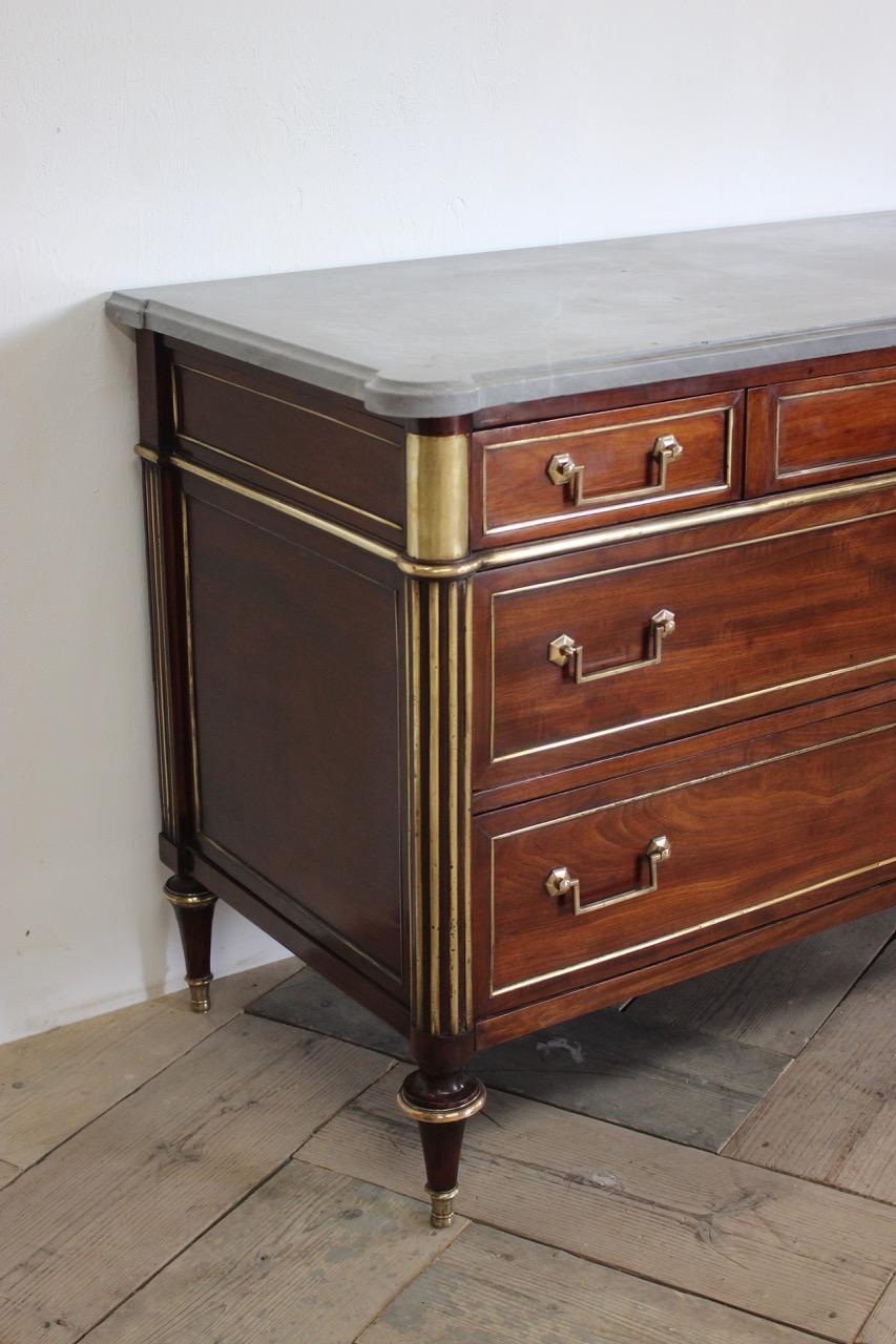 18th Century French Louis XVI Commode In Good Condition In Gloucestershire, GB