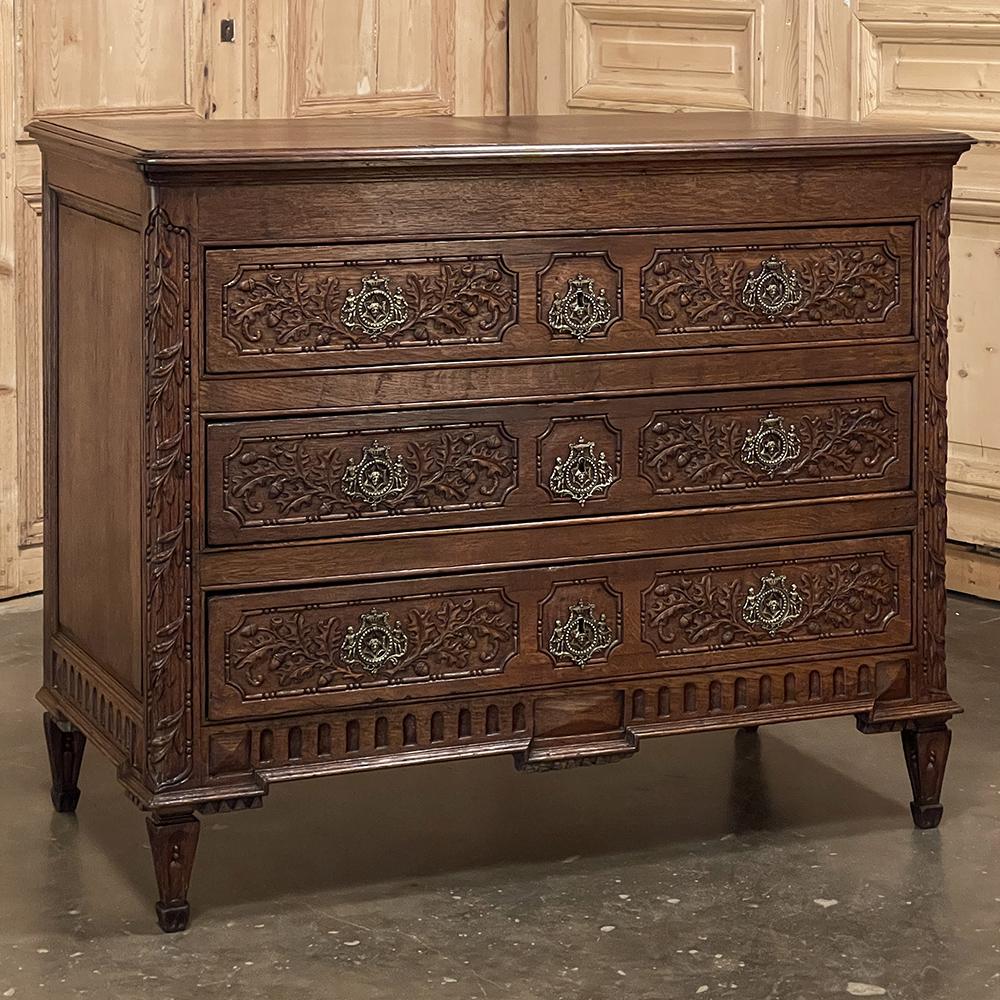 Hand-Carved 18th Century French Louis XVI Commode For Sale