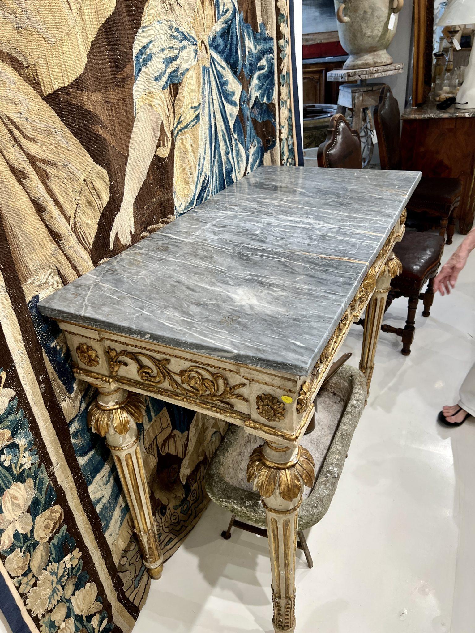 18th Century French Louis XVI console with Original Grey Marble For Sale 4