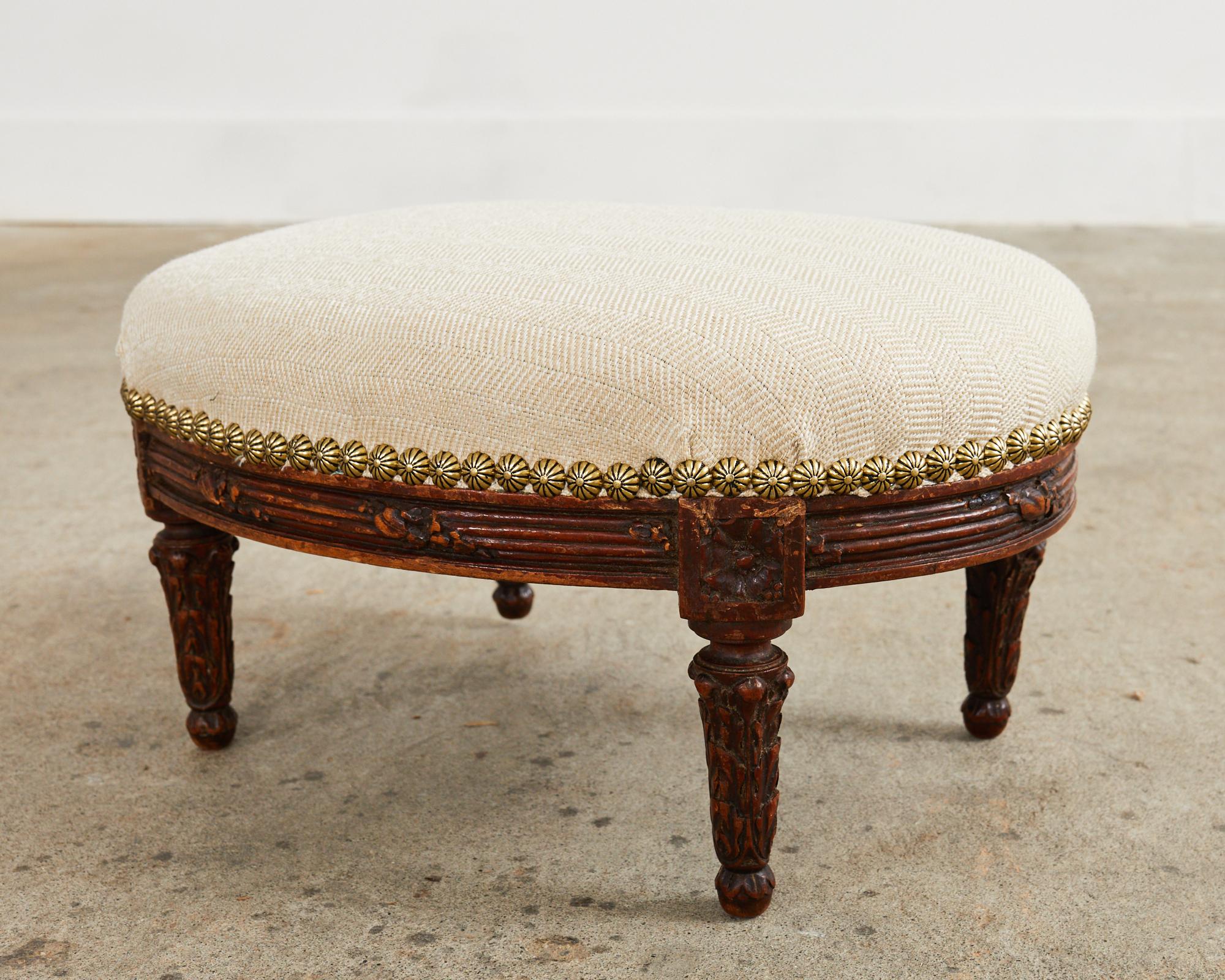18th Century French Louis XVI Diminutive Mahogany Footstool In Good Condition For Sale In Rio Vista, CA