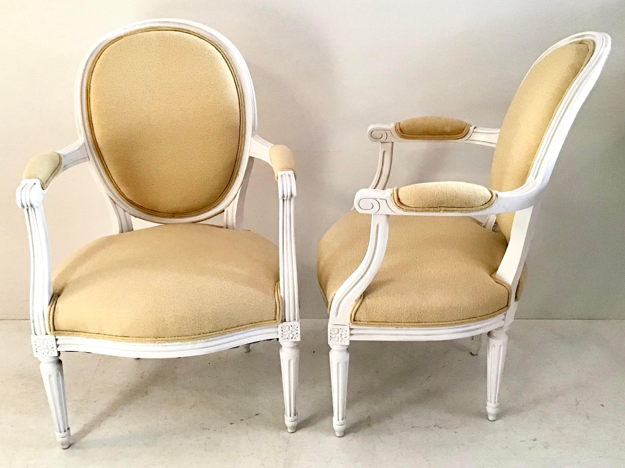 18th Century French Louis XVI Fauteuils, a Pair In Good Condition For Sale In Los Angeles, CA