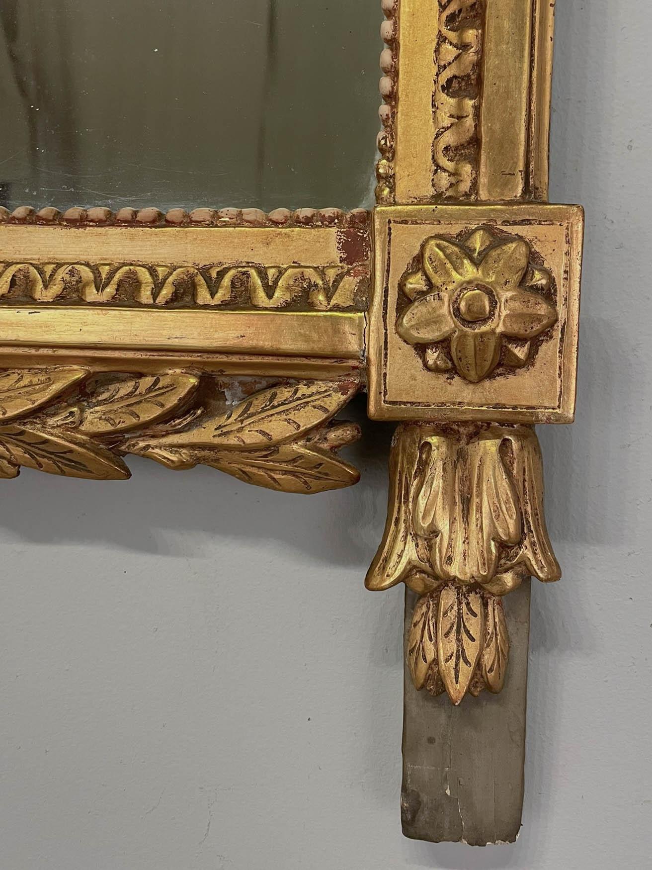 18th Century French Louis XVI Giltwood Mirror For Sale 7