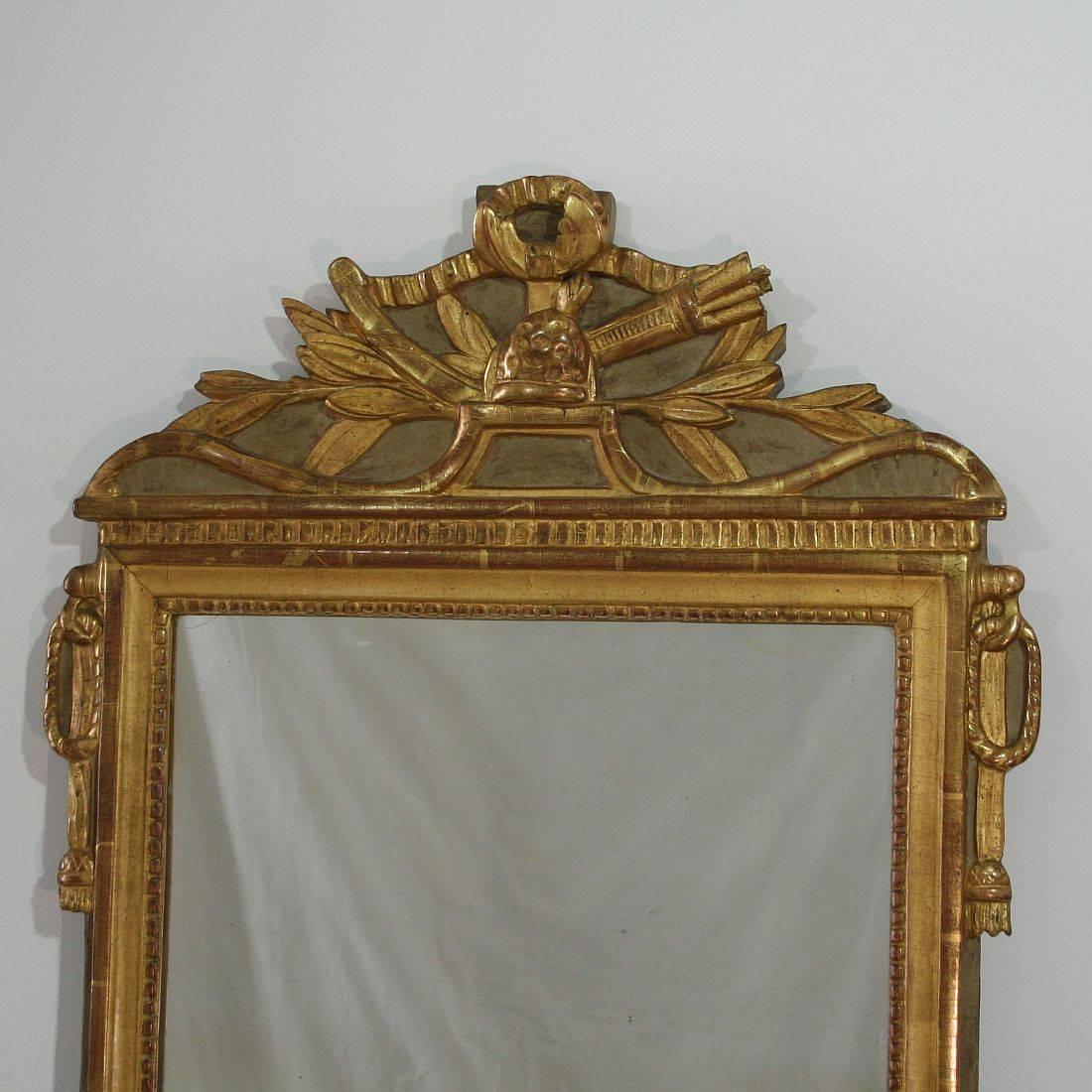 18th Century French Louis XVI Giltwood Mirror In Good Condition In Buisson, FR