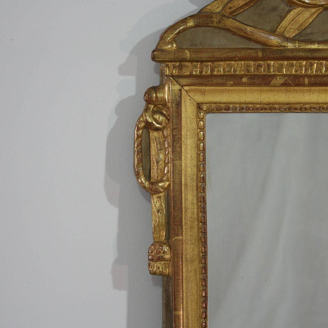 18th Century and Earlier 18th Century French Louis XVI Giltwood Mirror