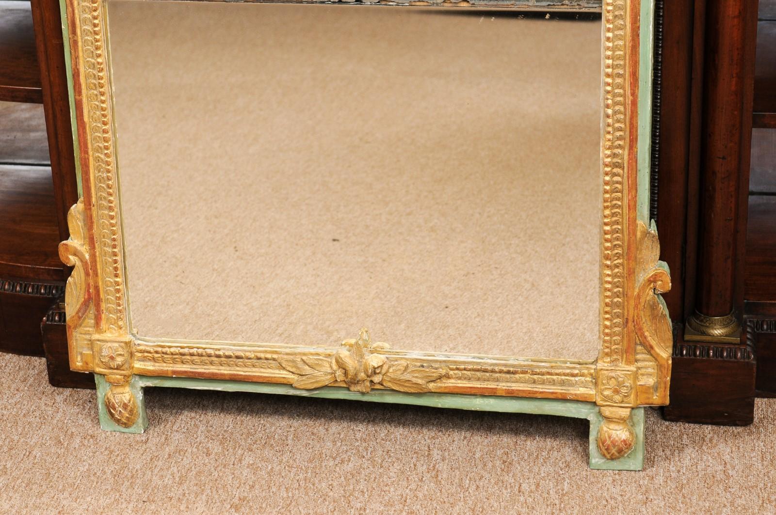 18th Century French Louis XVI Green Painted and Parcel Gilt Mirror For Sale 2