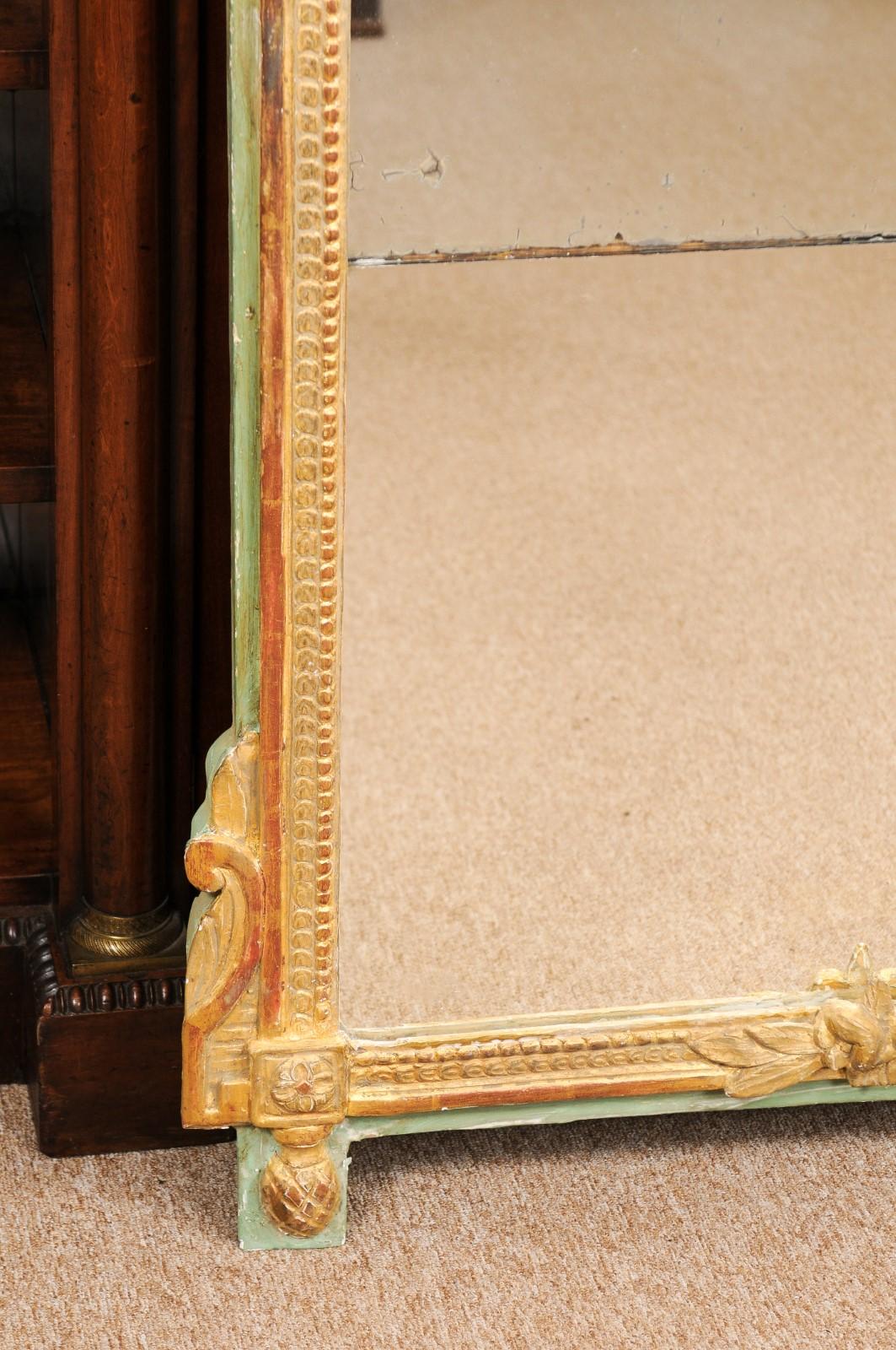 18th Century French Louis XVI Green Painted and Parcel Gilt Mirror For Sale 5