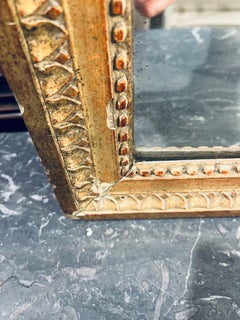 18. Jahrhundert Französisch Louis XVI  Handgeschnitzter vergoldeter Spiegel